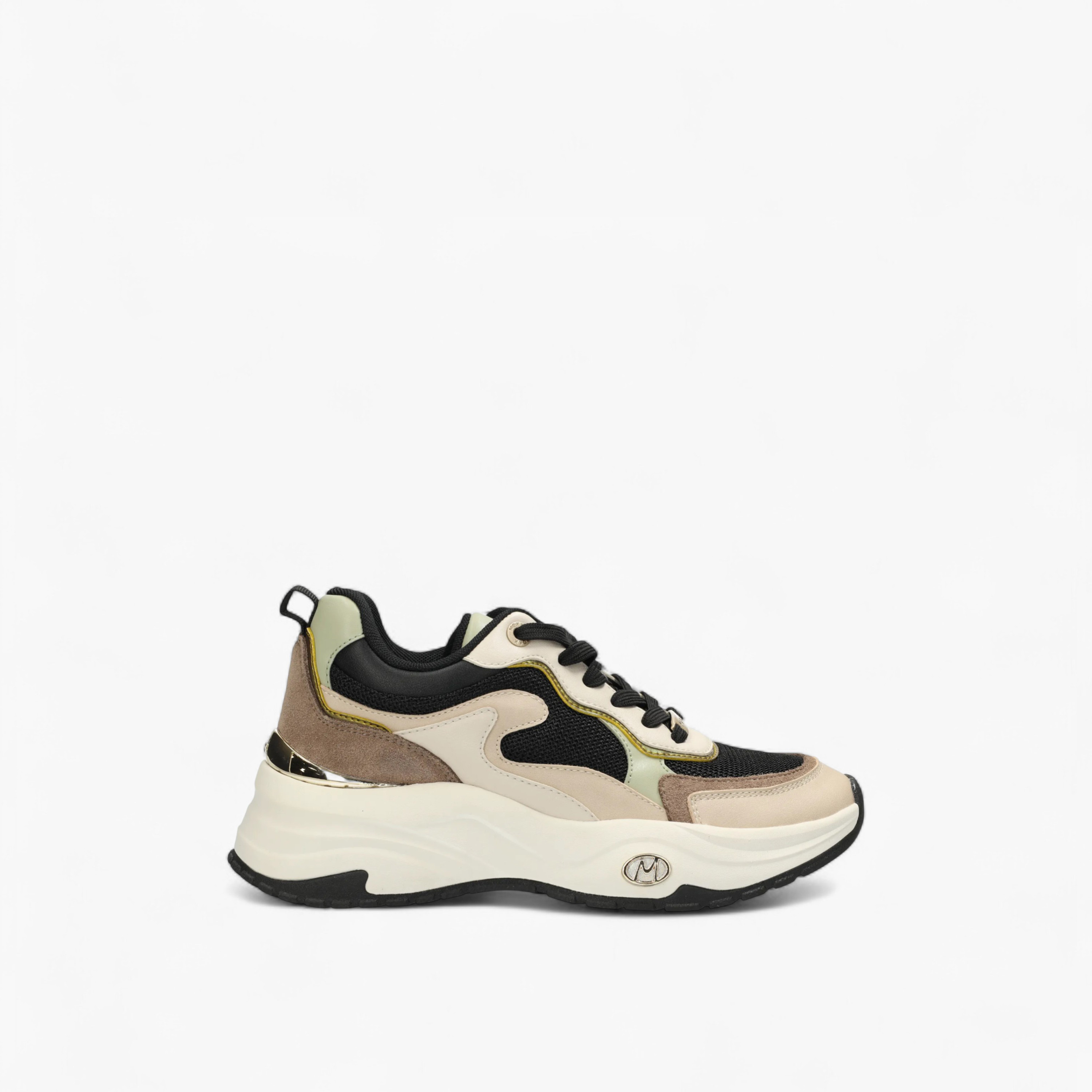 حذاء سنيكرز بقوالب ملونة ورباط إغلاق من ميكس-women-shoes-sneakers-image-1