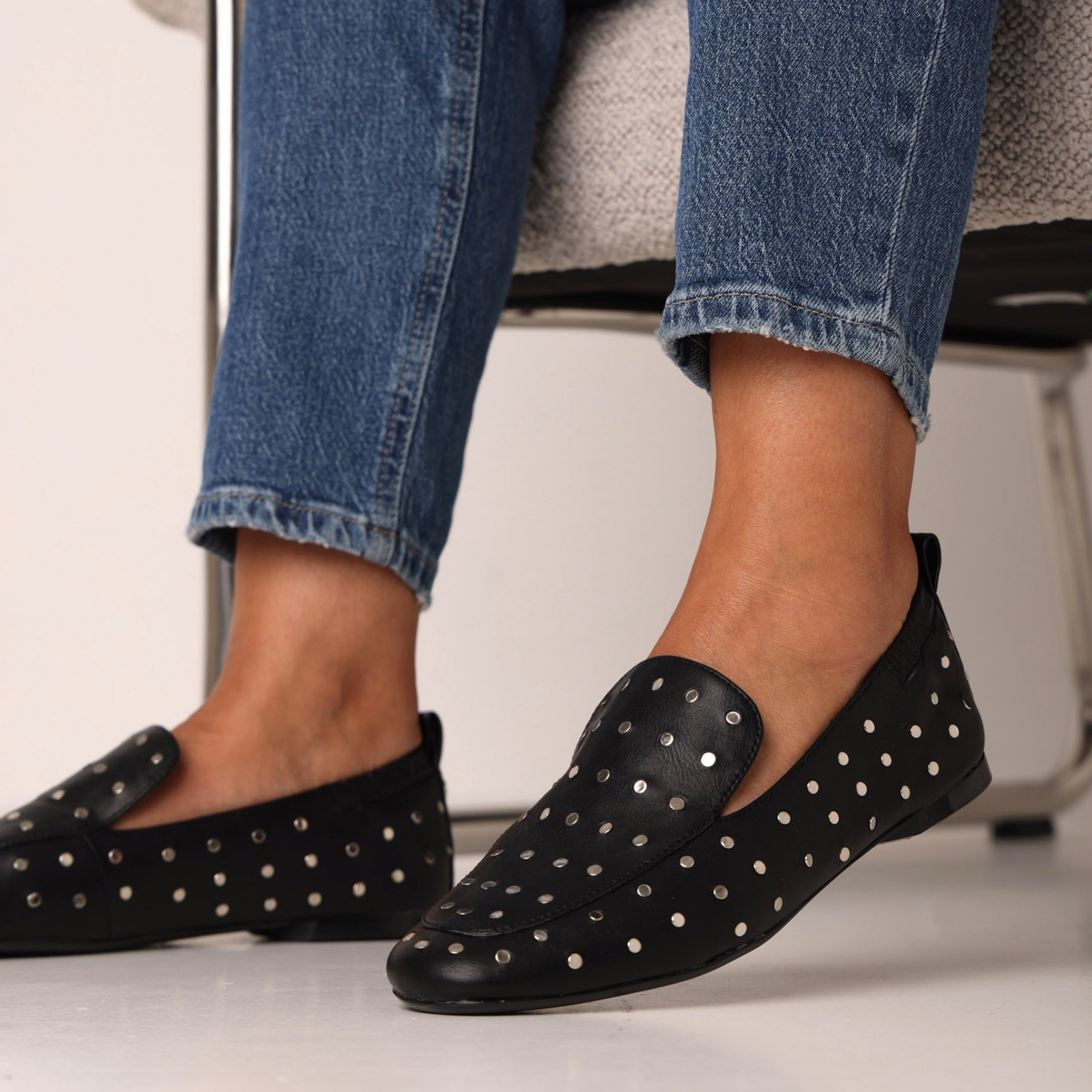 حذاء لوفر مرصع روزي ليمون للنساء من مكس-women-shoes-flats-ballerinas-image-8