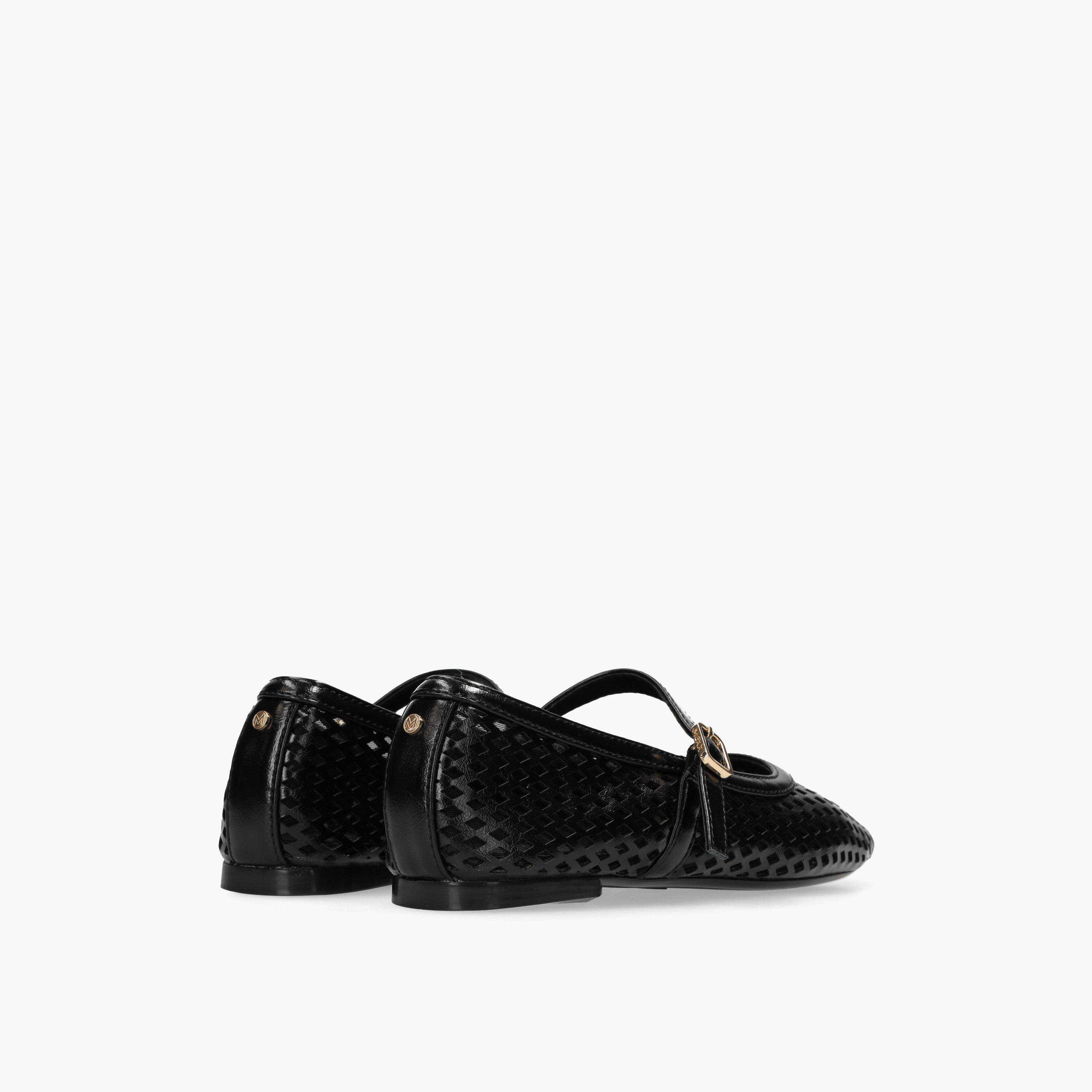 حذاء ماري جين بتفاصيل مفرغة تامرين ليمون للنساء من مكس-women-shoes-flats-ballerinas-image-3