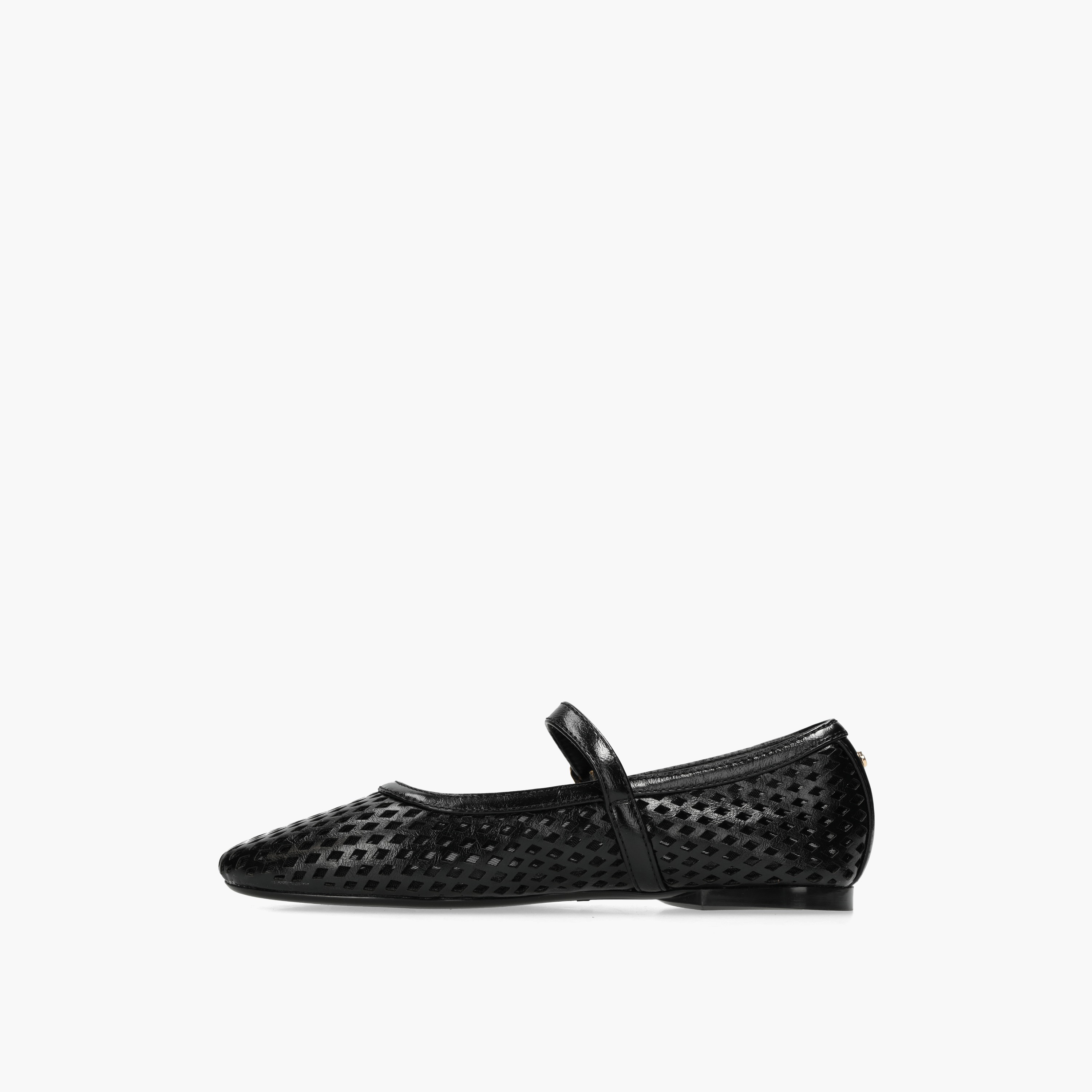 حذاء ماري جين بتفاصيل مفرغة تامرين ليمون للنساء من مكس-women-shoes-flats-ballerinas-image-4