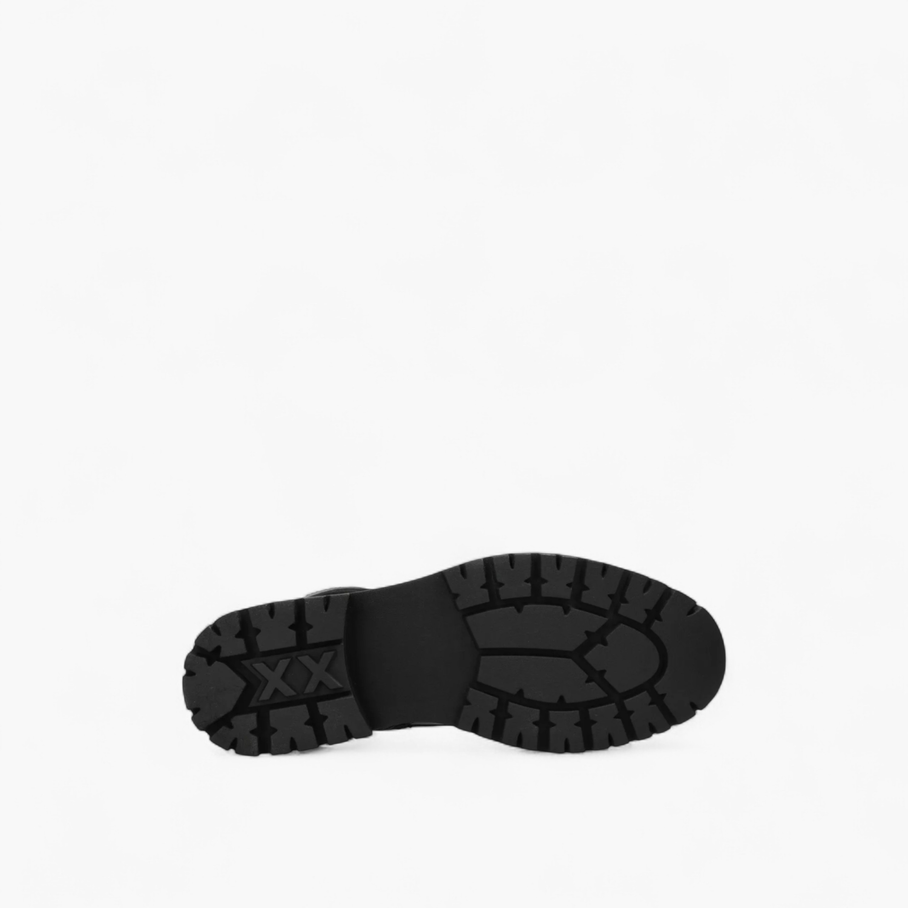 بوت طول الكاحل برباط وطبعات حيوانات من مكس-women-shoes-boots-image-5