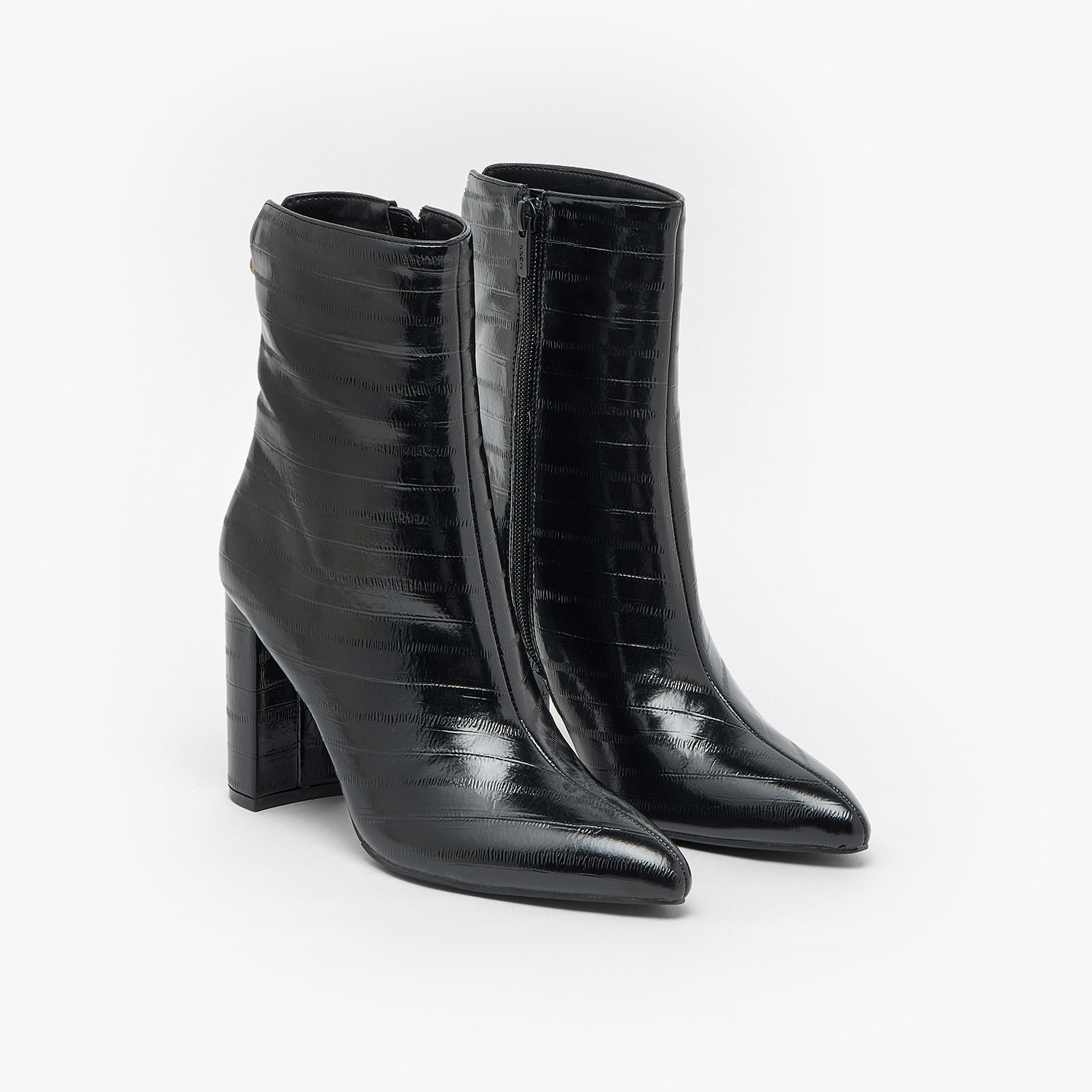 بوت بكعب عريض للنساء من مكس-women-shoes-boots-image-1