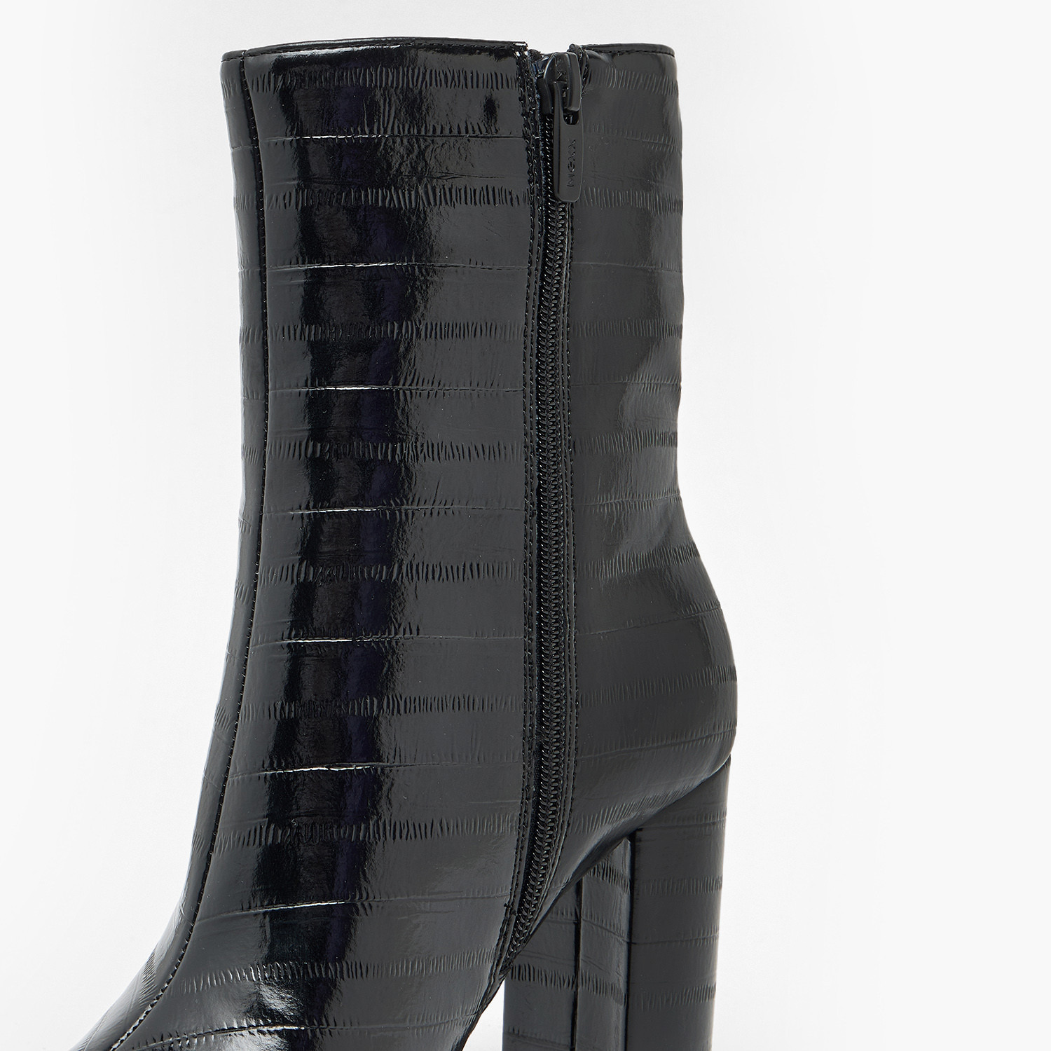 بوت بكعب عريض للنساء من مكس-women-shoes-boots-image-4