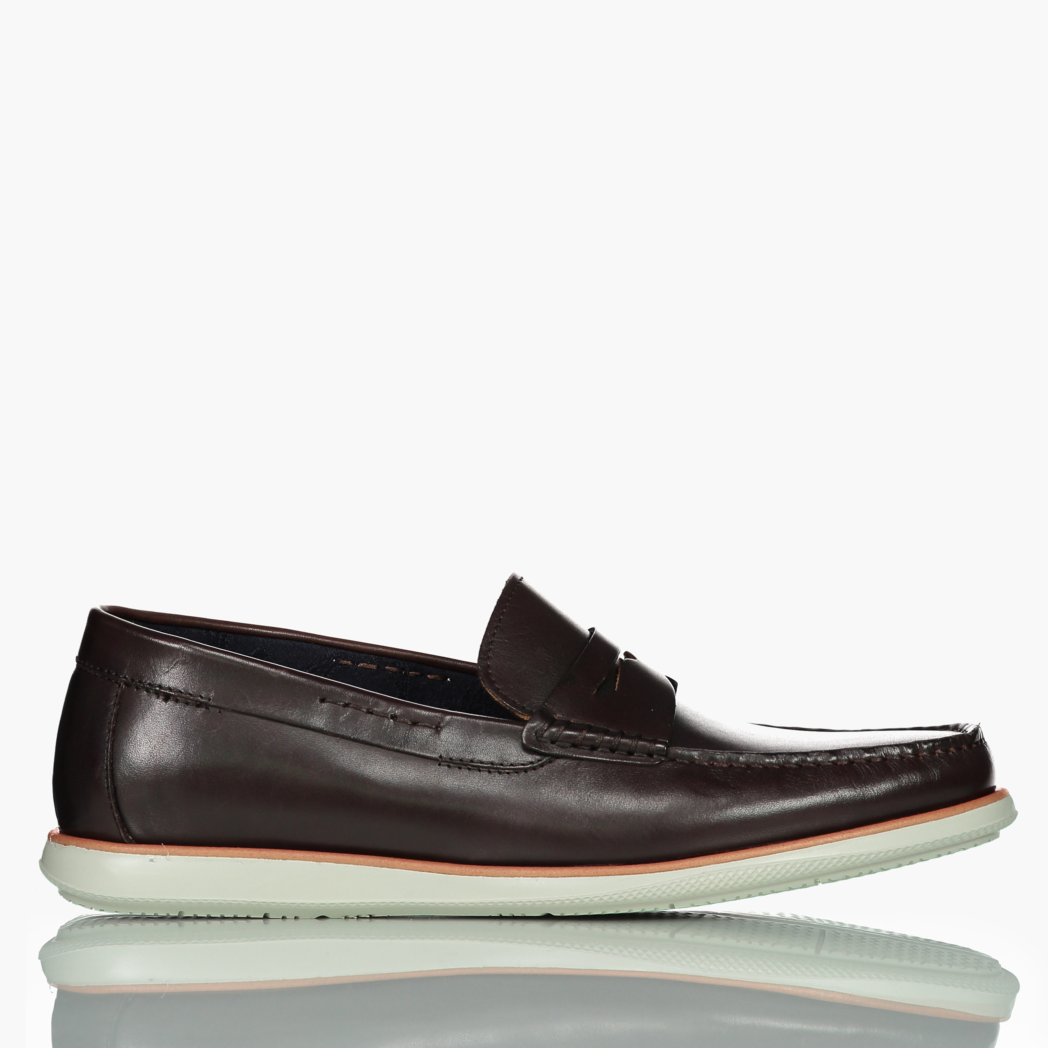 Le Confort Slip-On Shoes-men-shoes-shoecare-image-1