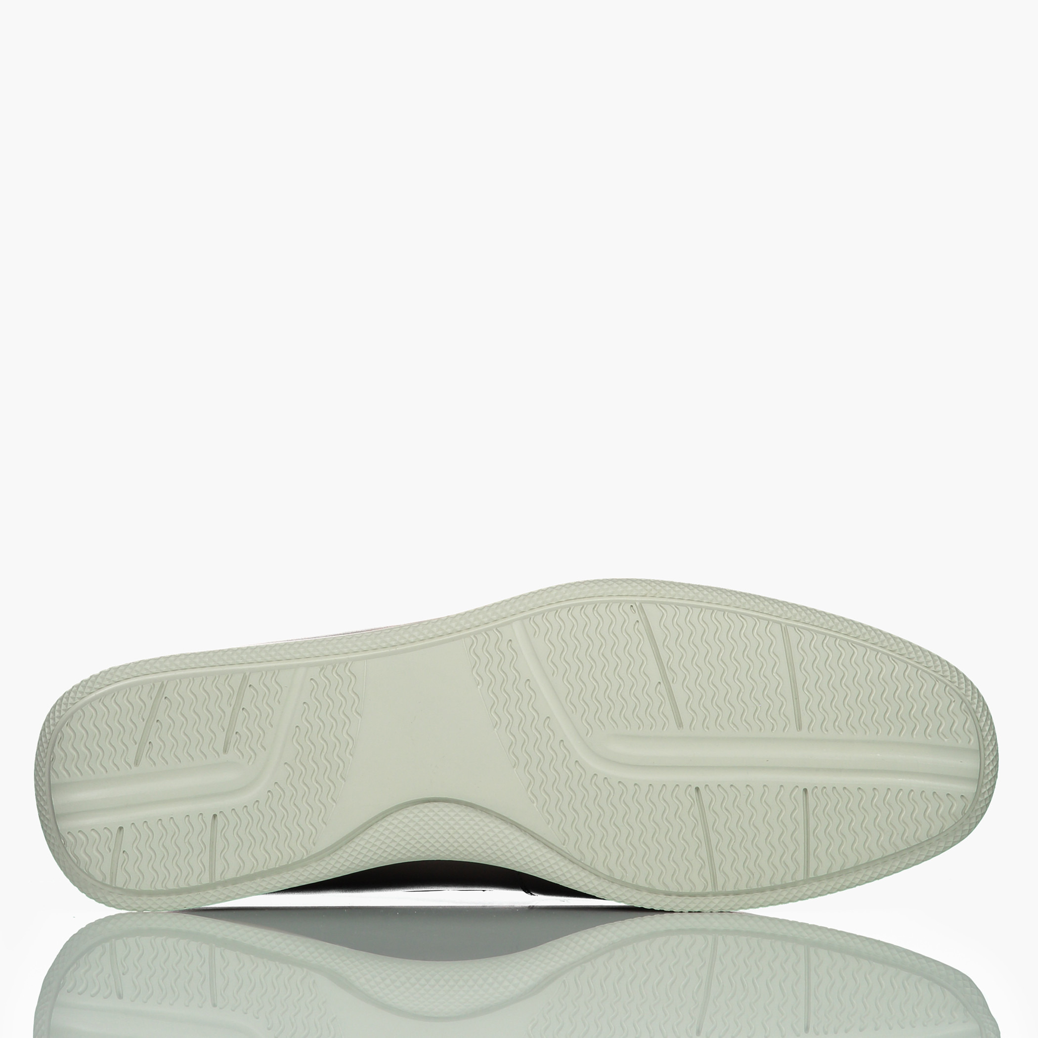 Le Confort Slip-On Shoes-men-shoes-shoecare-image-4
