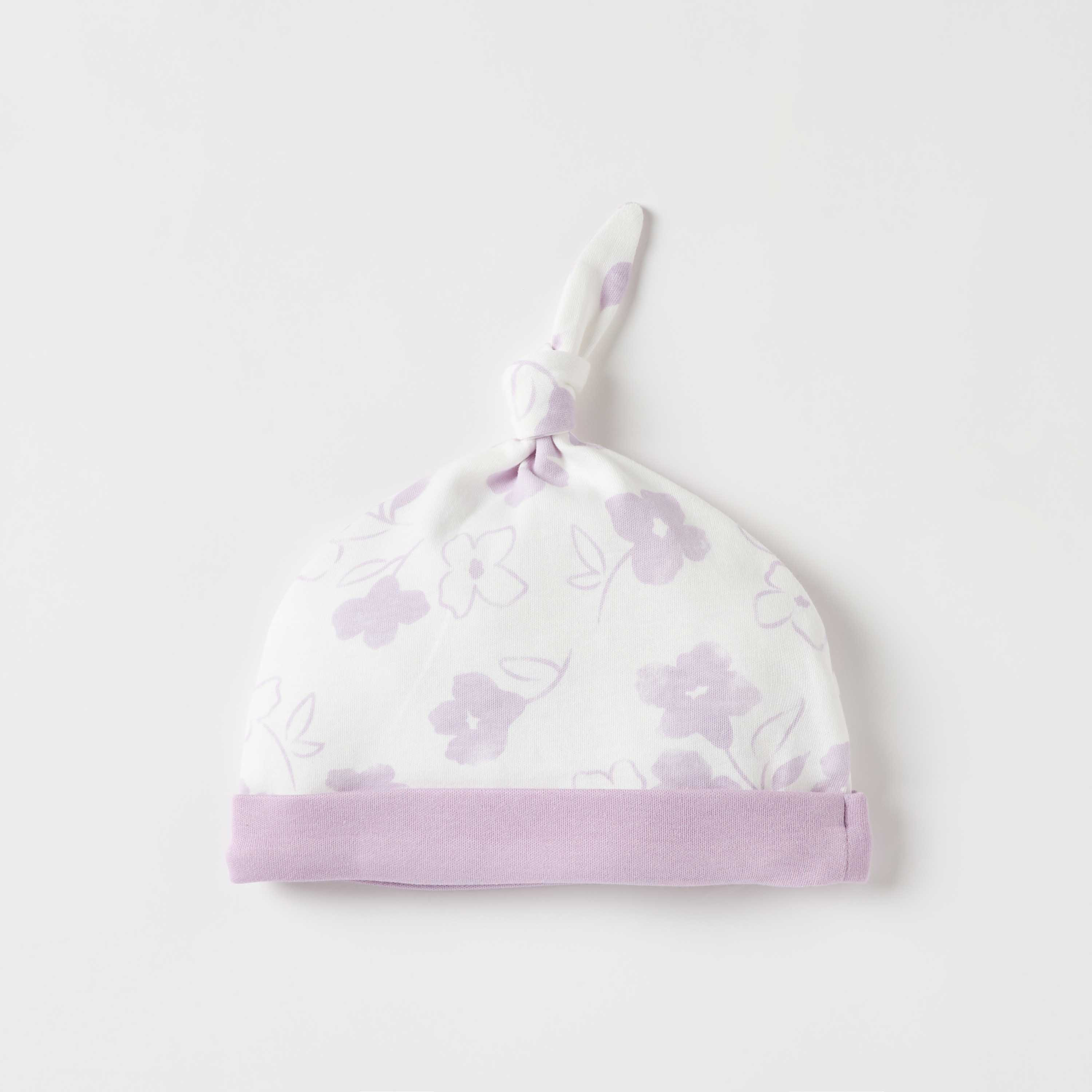 كاب بطبعات زهرية من جونيورز-baby-girls-accessories-caps-image-1