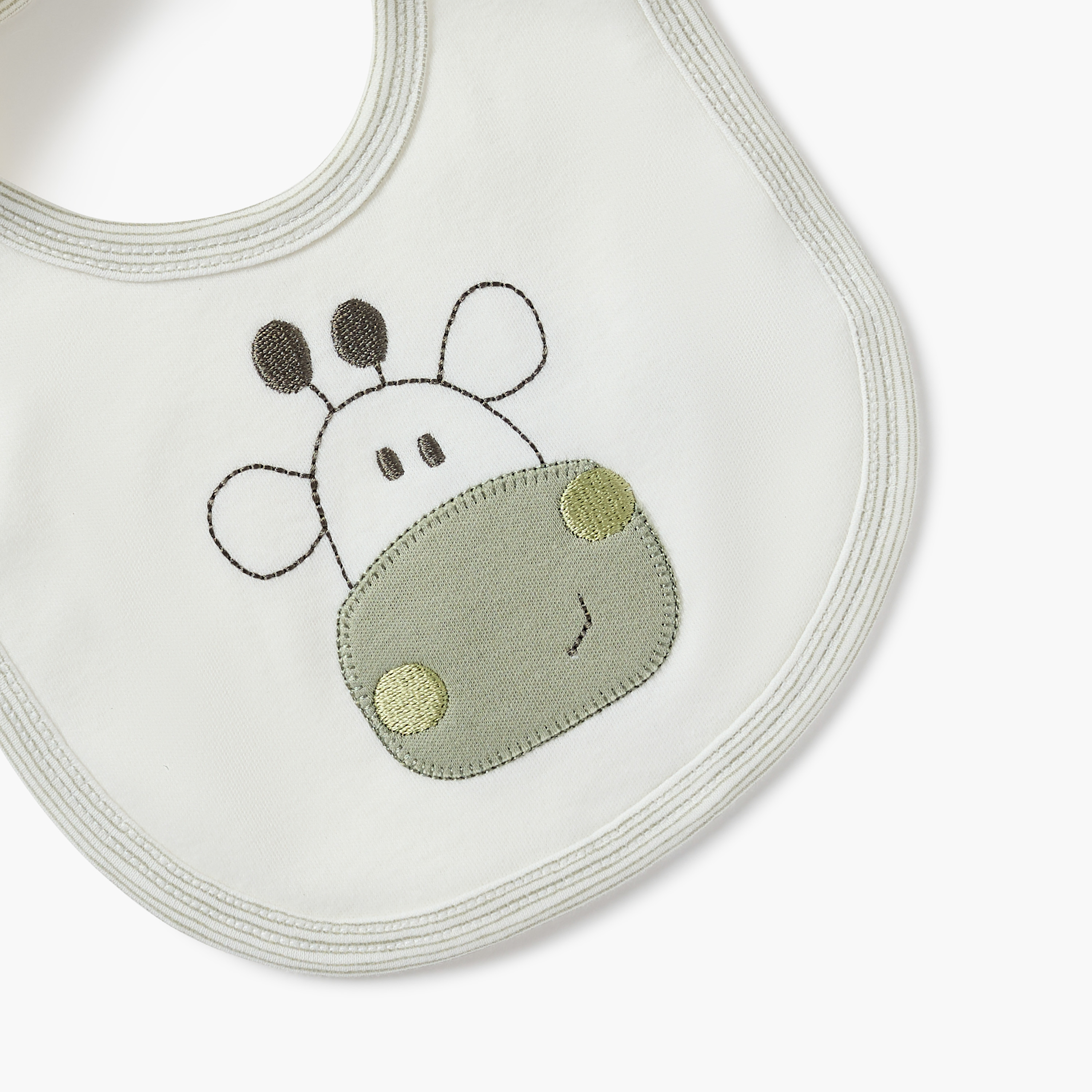 مريلة بتطريز زرافة وزر إغلاق من جونيورز-baby-feeding-bibs-image-3