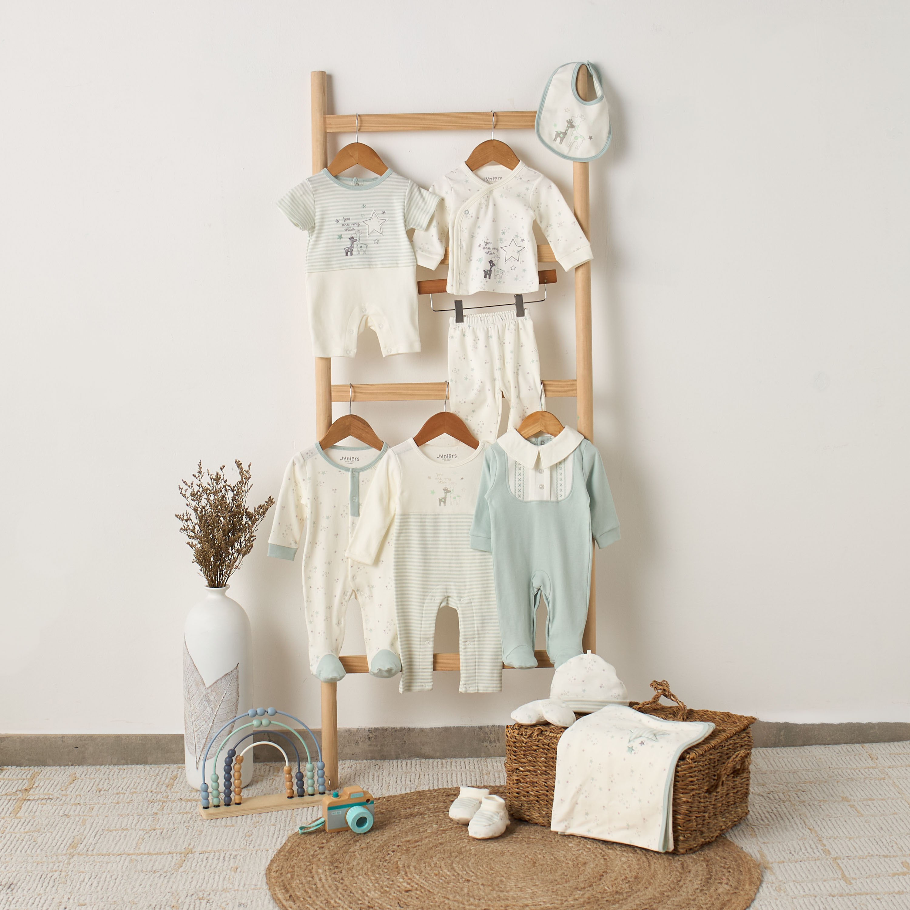 بدلة نوم قطن برقبة ضيقة وأكمام طويلة وطبعات من جونيورز-baby-girls-clothing-nightwear-sleepsuits-image-6
