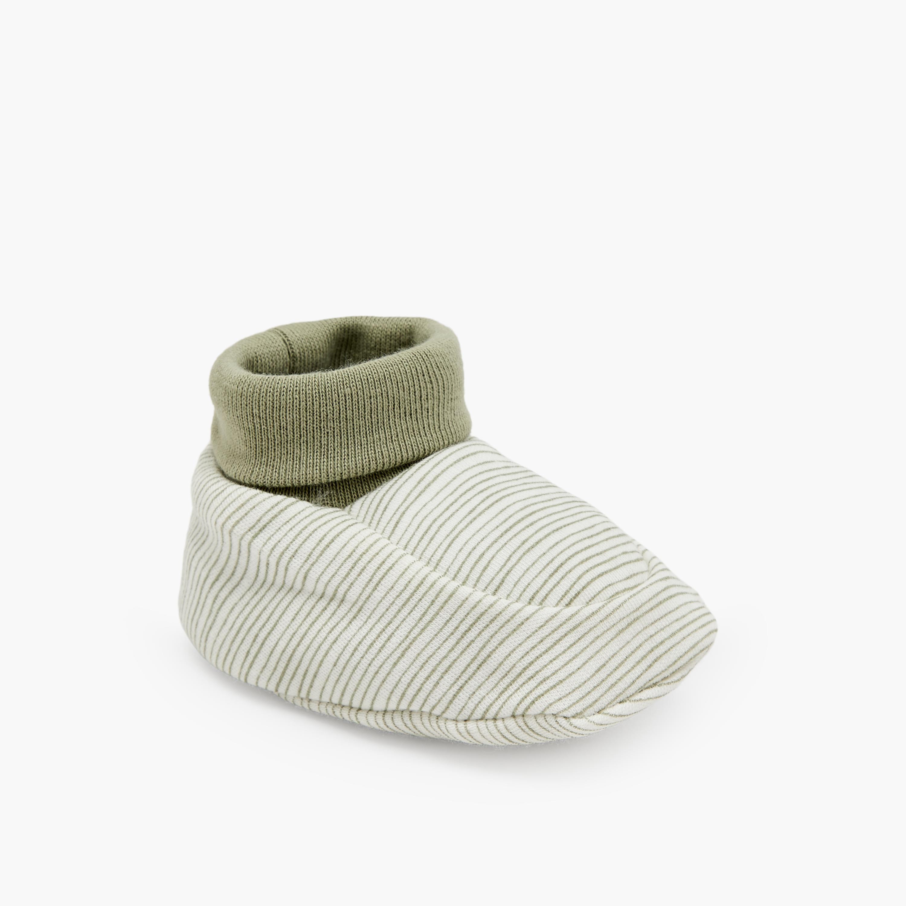 حذاء بوت للأطفال بحافة مطوية وخطوط من جونيورز-baby-boys-shoes-booties-image-2