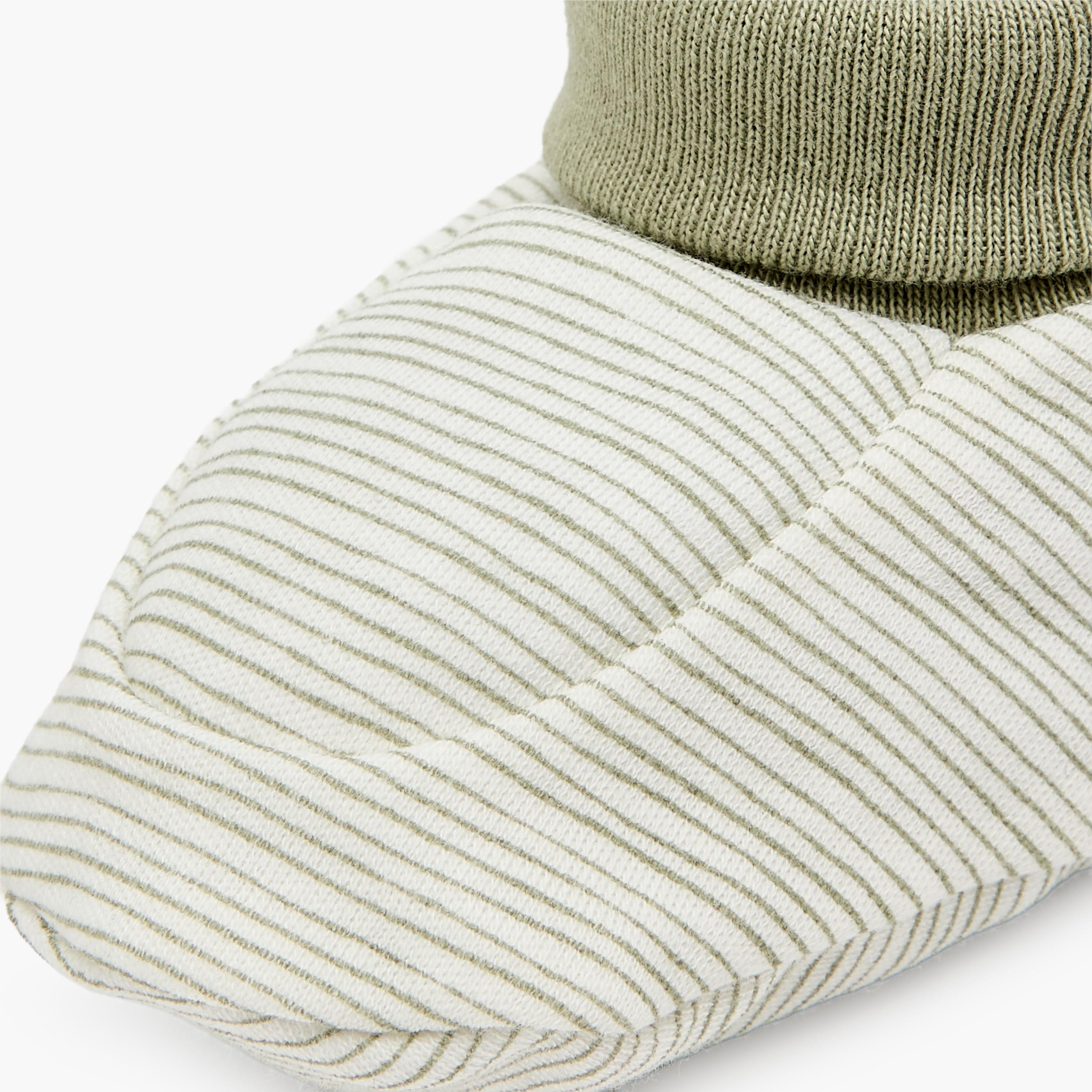 حذاء بوت للأطفال بحافة مطوية وخطوط من جونيورز-baby-boys-shoes-booties-image-4