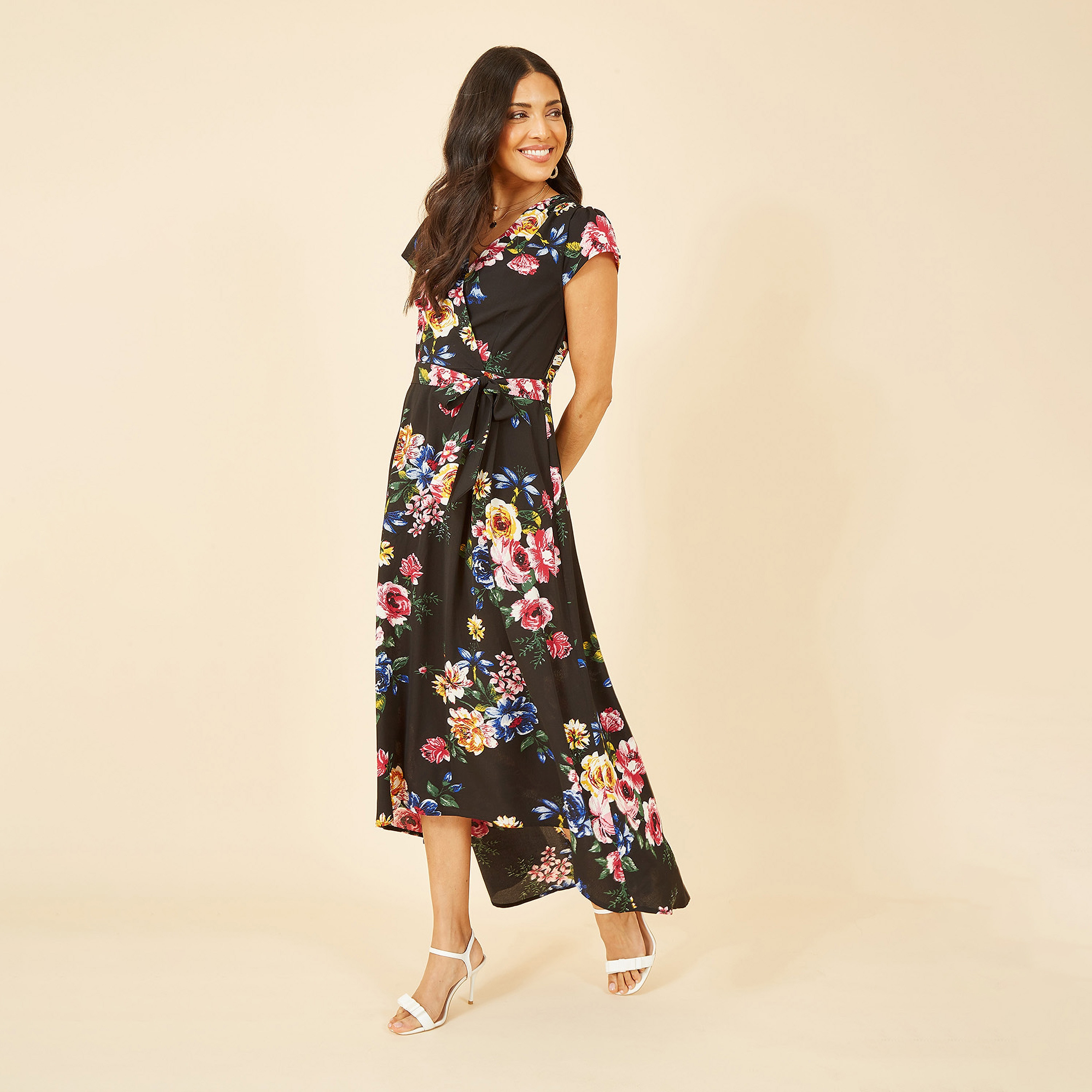 فستان ماكسي نسائي بتصميم ملفوف مزين بالزهور وحاشية منخفضة من ميلا لندن-women-clothing-dresses-image-5