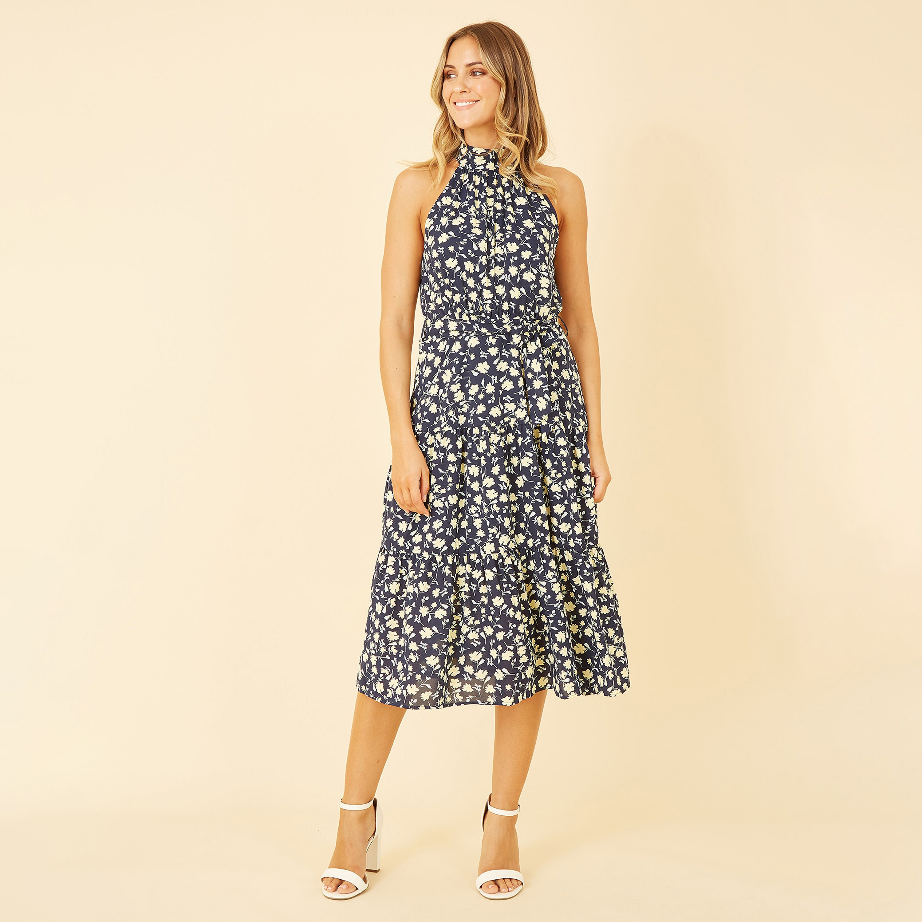 فستان نسائي متوسط الطول بفتحة رقبة هالتر وطبقات من الزهور من ميلا لندن-women-clothing-dresses-image-1