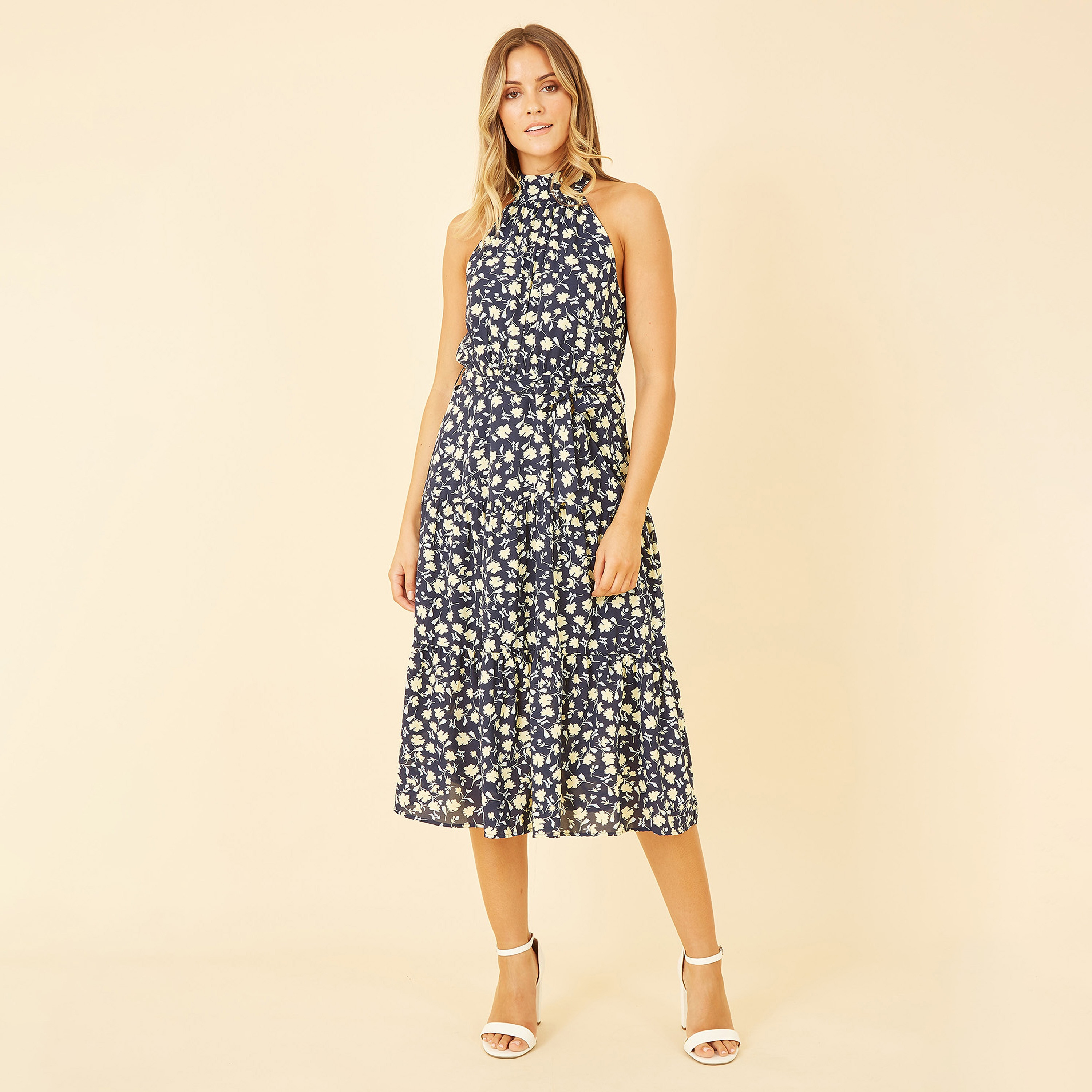 فستان نسائي متوسط الطول بفتحة رقبة هالتر وطبقات من الزهور من ميلا لندن-women-clothing-dresses-image-3