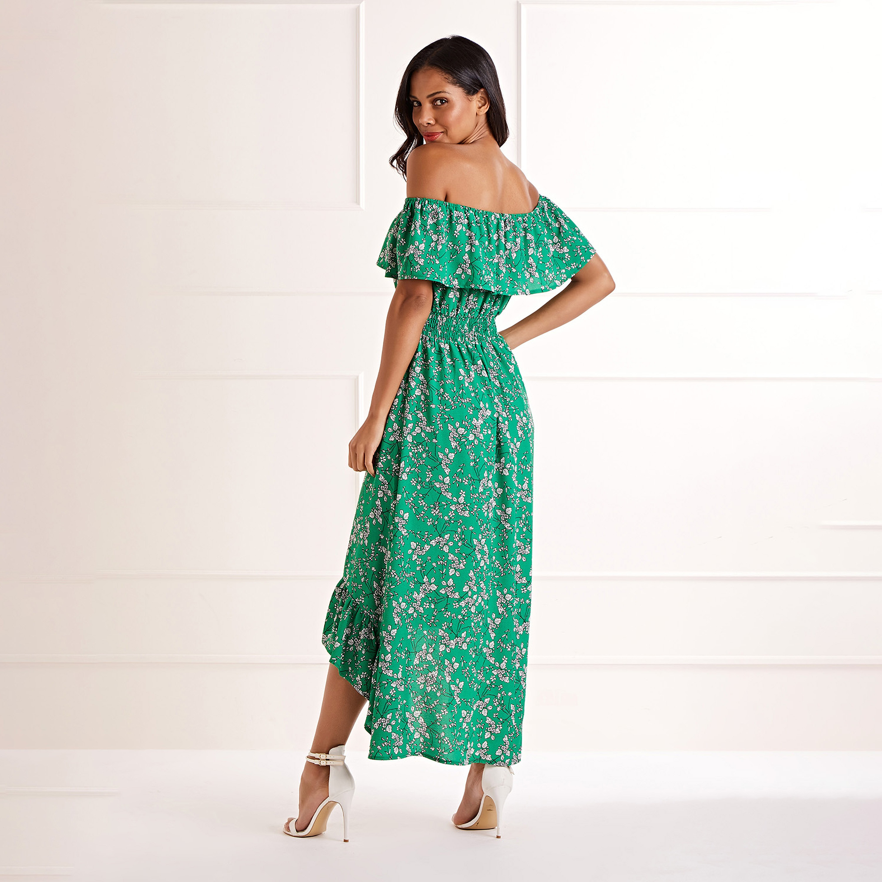فستان ماكسي نسائي بنقشة ديتسي باللون الأخضر مع حافة منخفضة من ميلا لندن-women-clothing-dresses-image-2