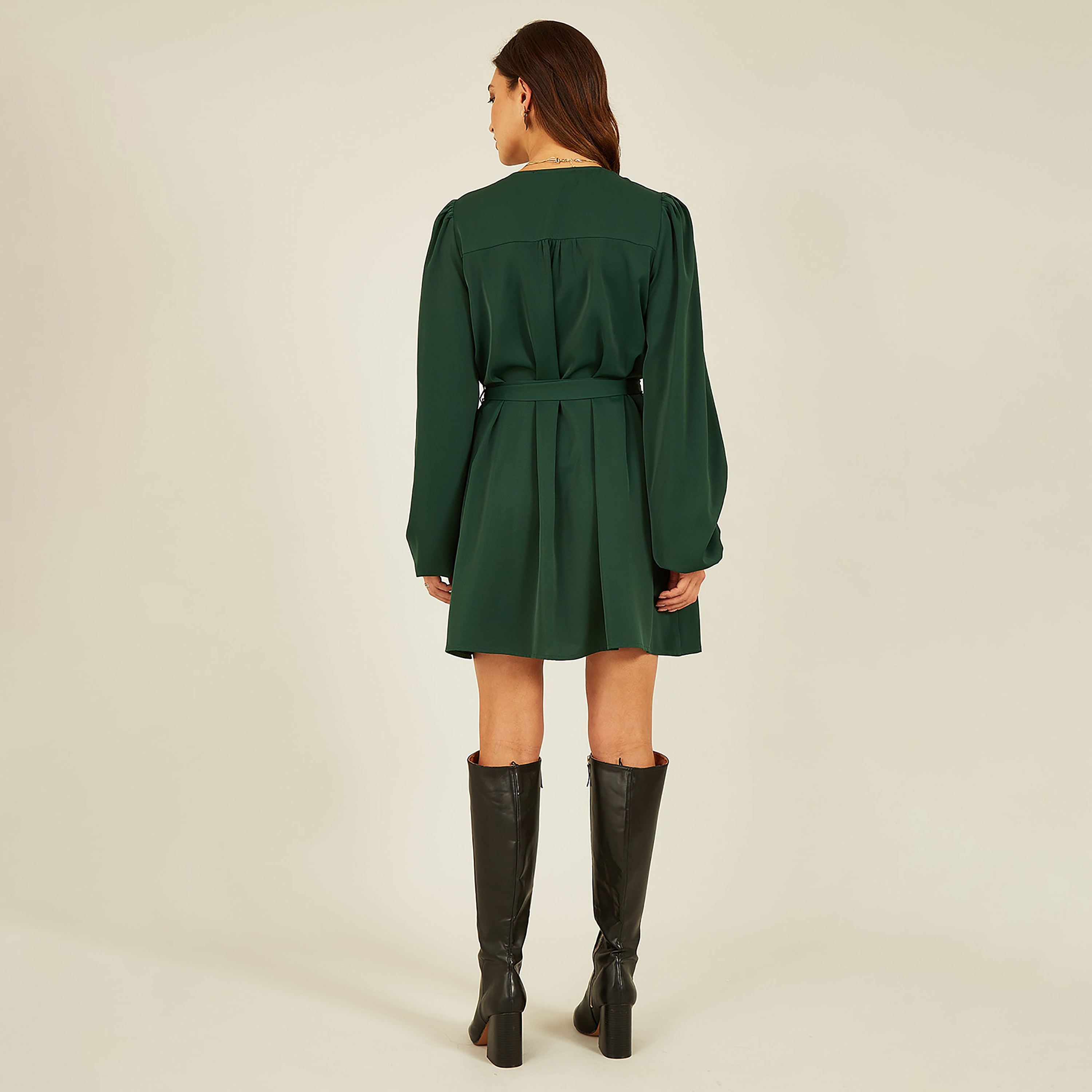 فستان نسائي قصير بأكمام منفوخة وقميص أخضر من ميلا لندن-women-clothing-dresses-image-2