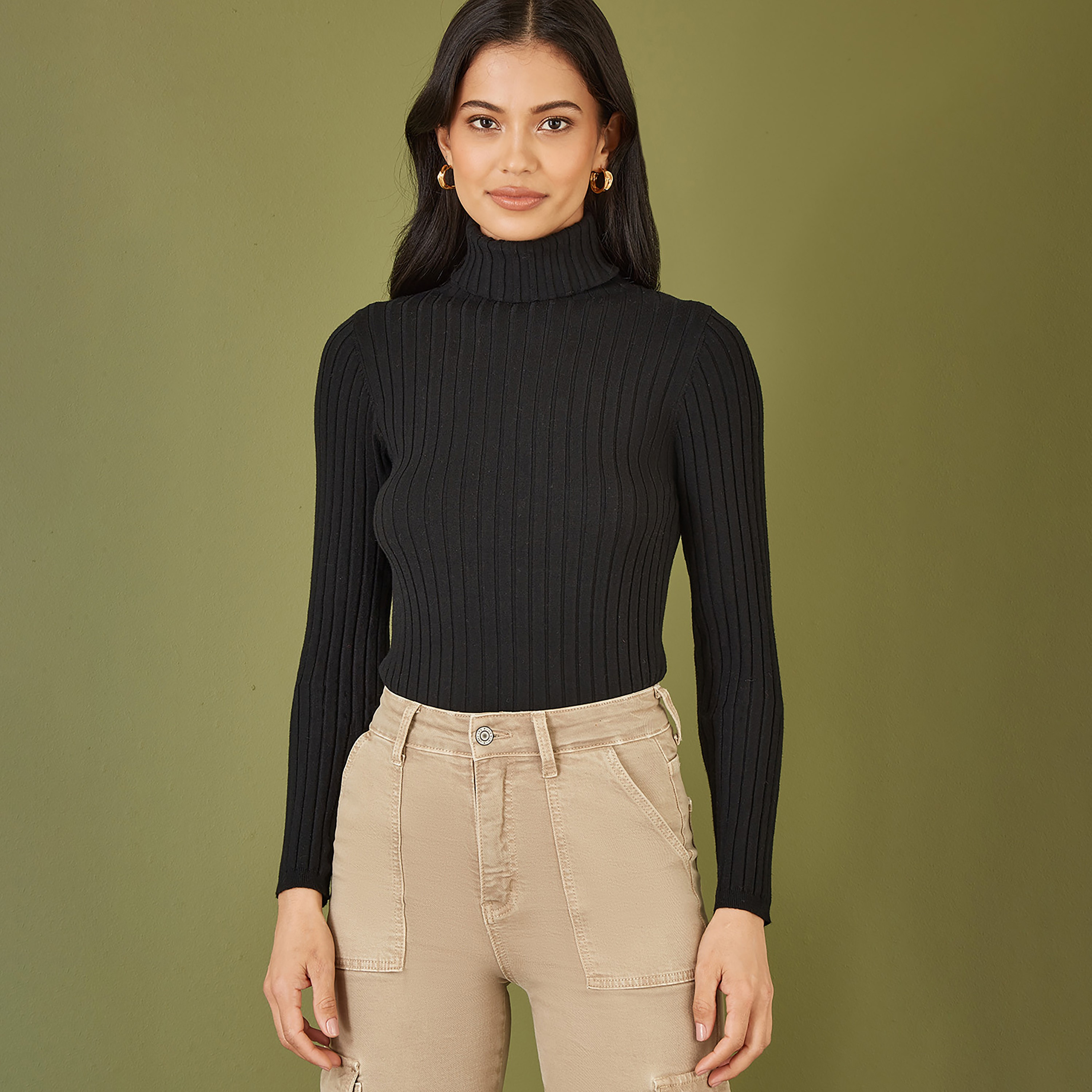 جامبر نسائي برقبة مدورة ومضلعة باللون الأسود من ميلا لندن-women-winterwear-cardigansandjumpers-jumpers-image-1