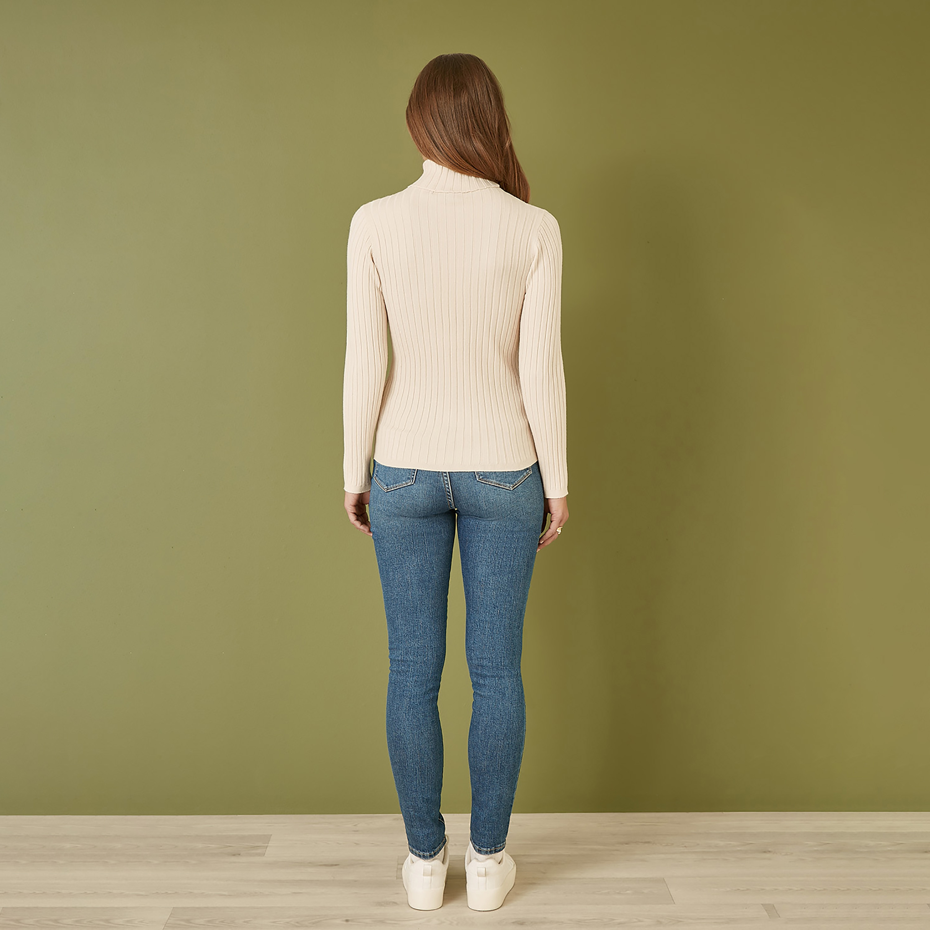جامبر نسائي مصنوعة من نسيج الشوفان المضلع بفتحة رقبة مدورة من ميلا لندن-women-winterwear-cardigansandjumpers-jumpers-image-2
