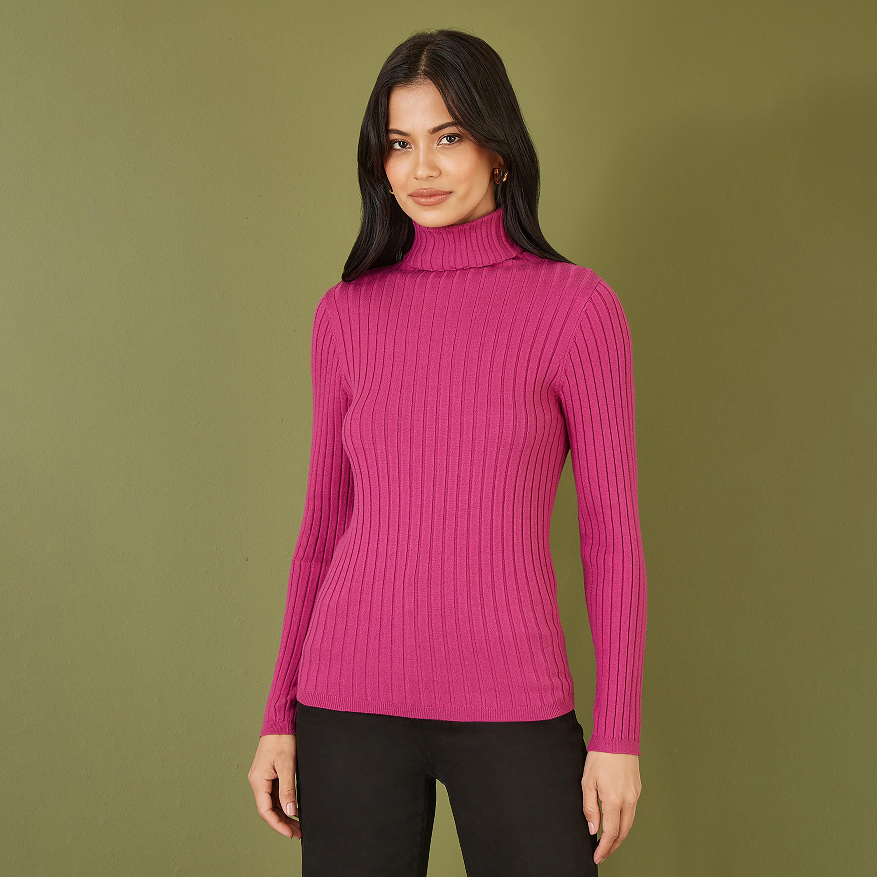 جامبر نسائي برقبة مدورة ومضلعة باللون الوردي من ميلا لندن-women-winterwear-cardigansandjumpers-jumpers-image-1
