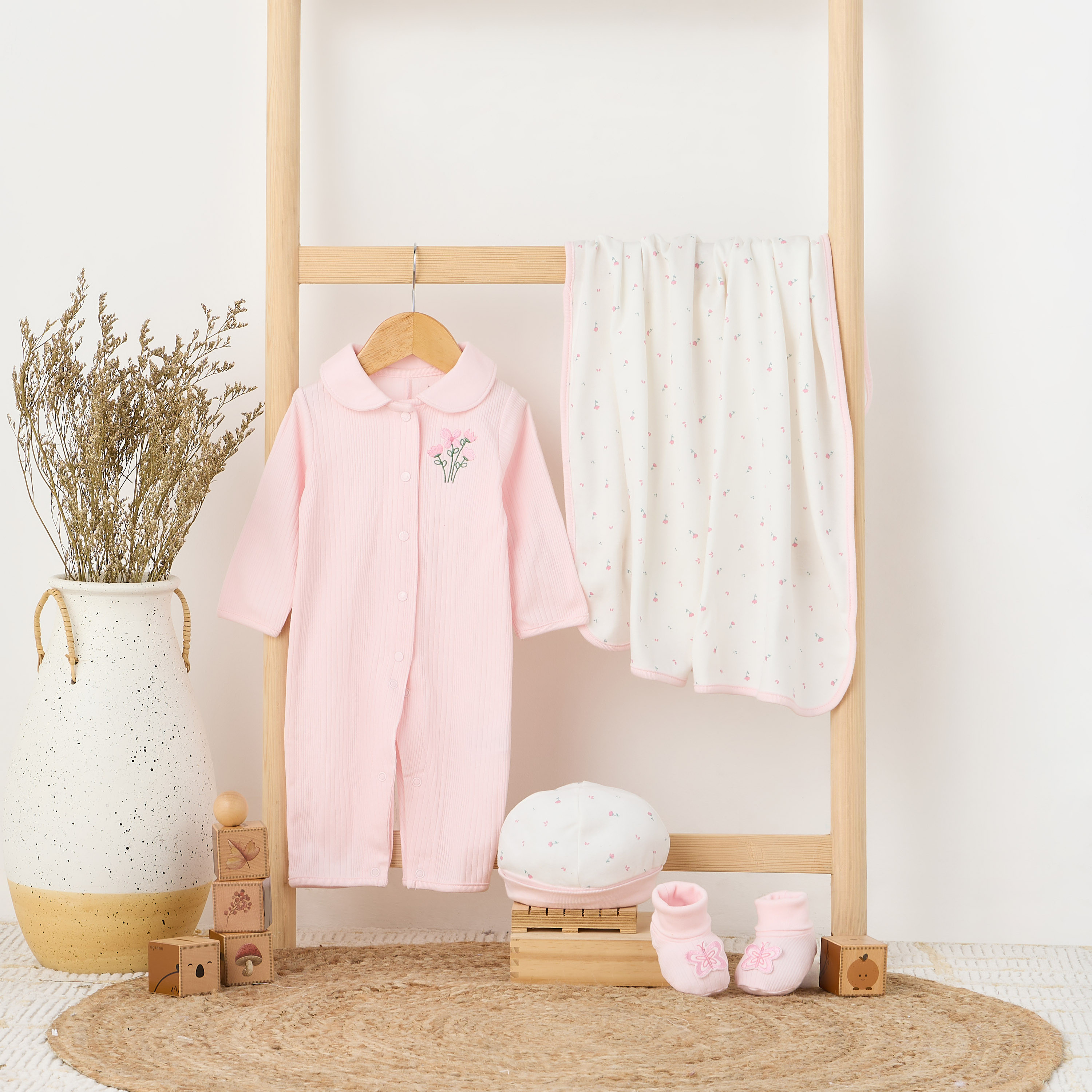 طقم هدايا بطبعات من 5 قطع من جونيورز-baby-girls-clothing-setsandcoords-image-9