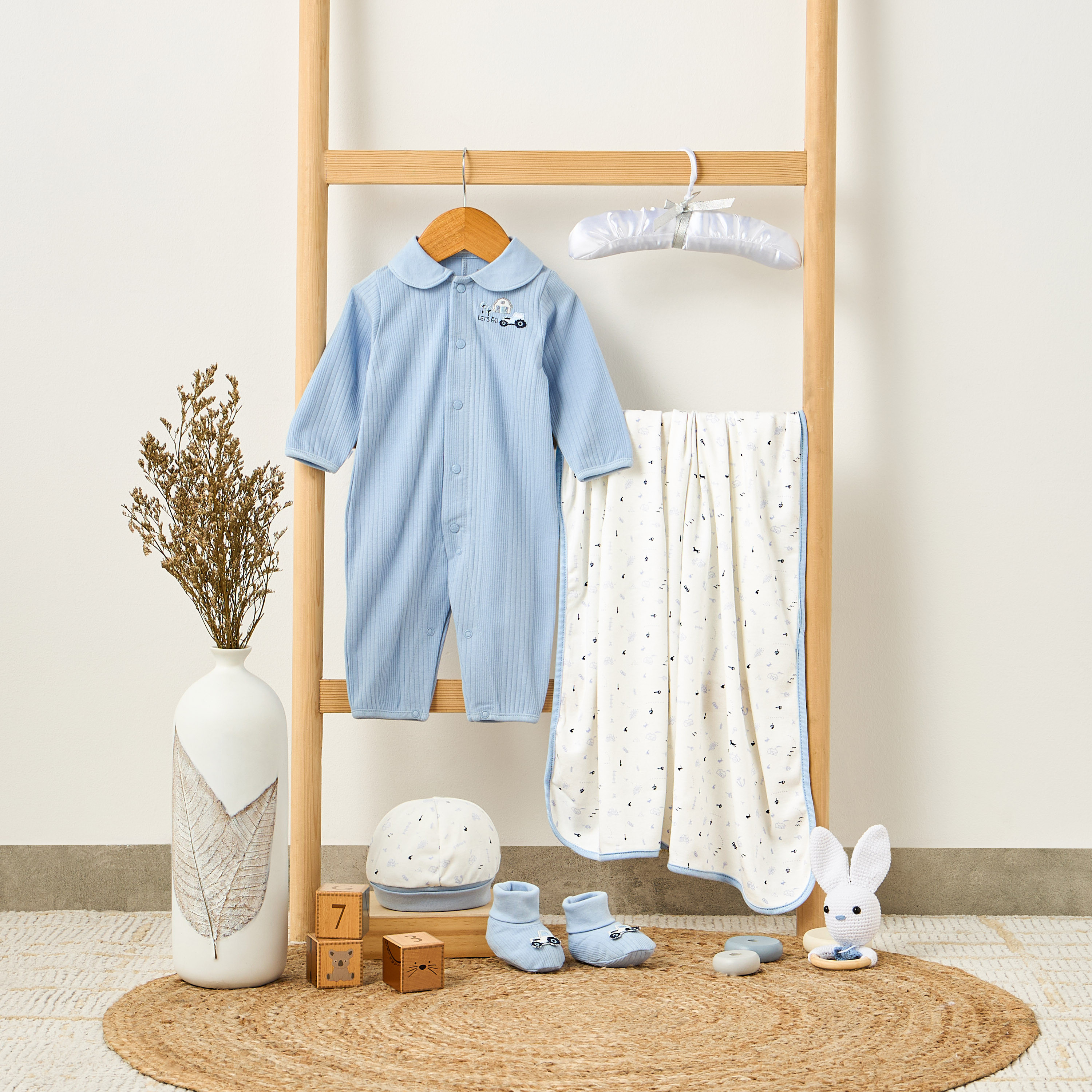 Set of 5 Juniors Clothing Gift Set with Print-baby-boys-clothing-setsandcoords-image-10