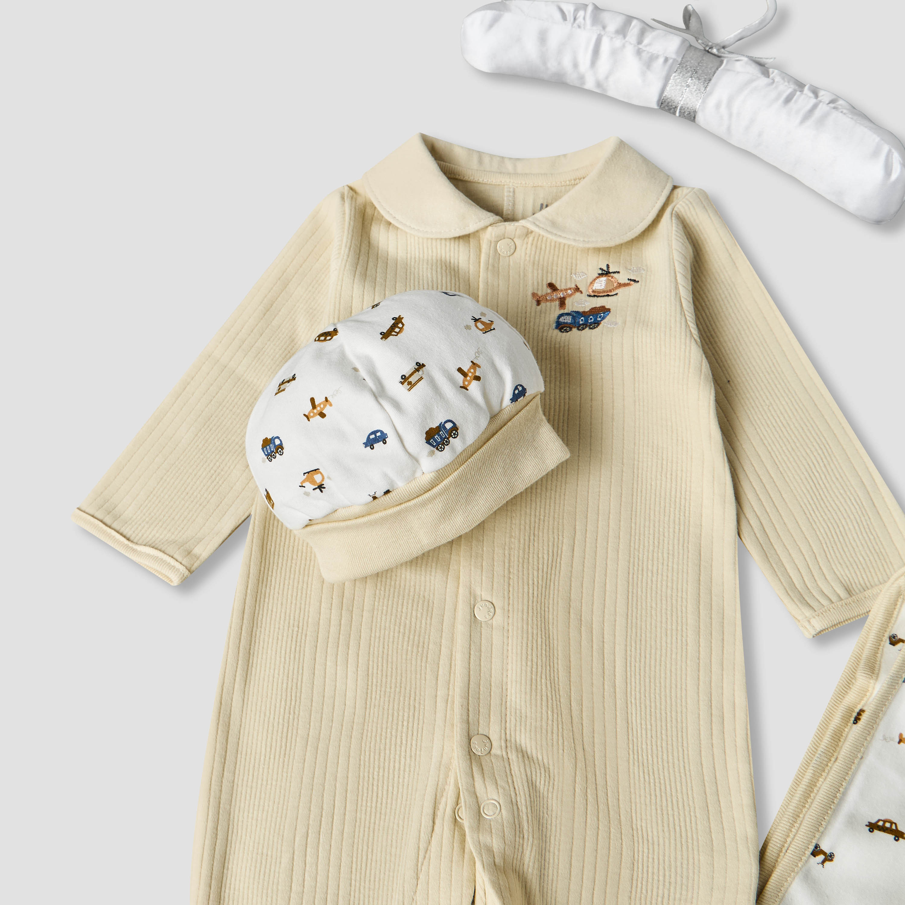 طقم من 5 - طقم هدايا ملابس بطبعات-baby-boys-clothing-setsandcoords-image-9