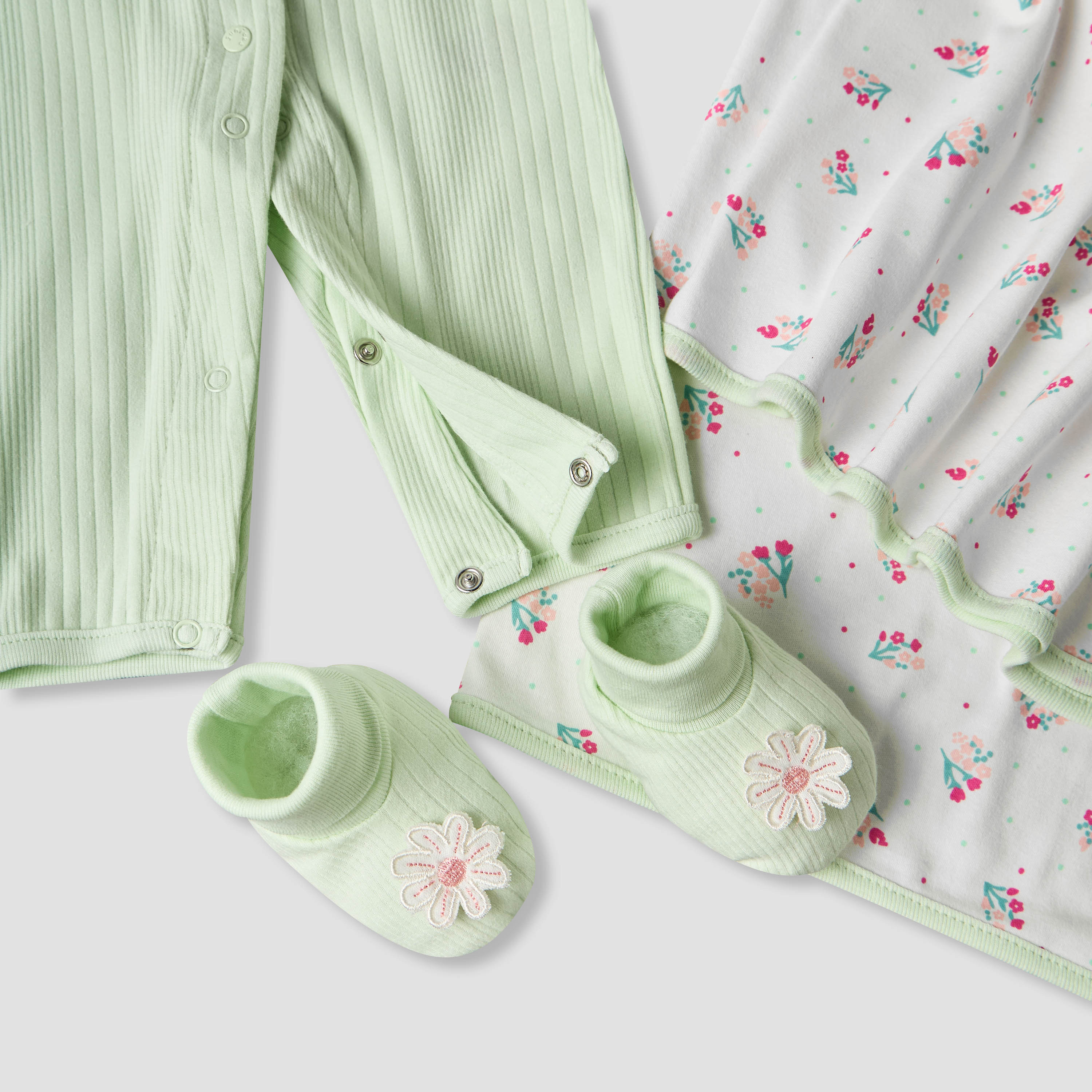 Set of 5 Juniors Clothing Gift Set with Floral Print-baby-girls-clothing-setsandcoords-image-8