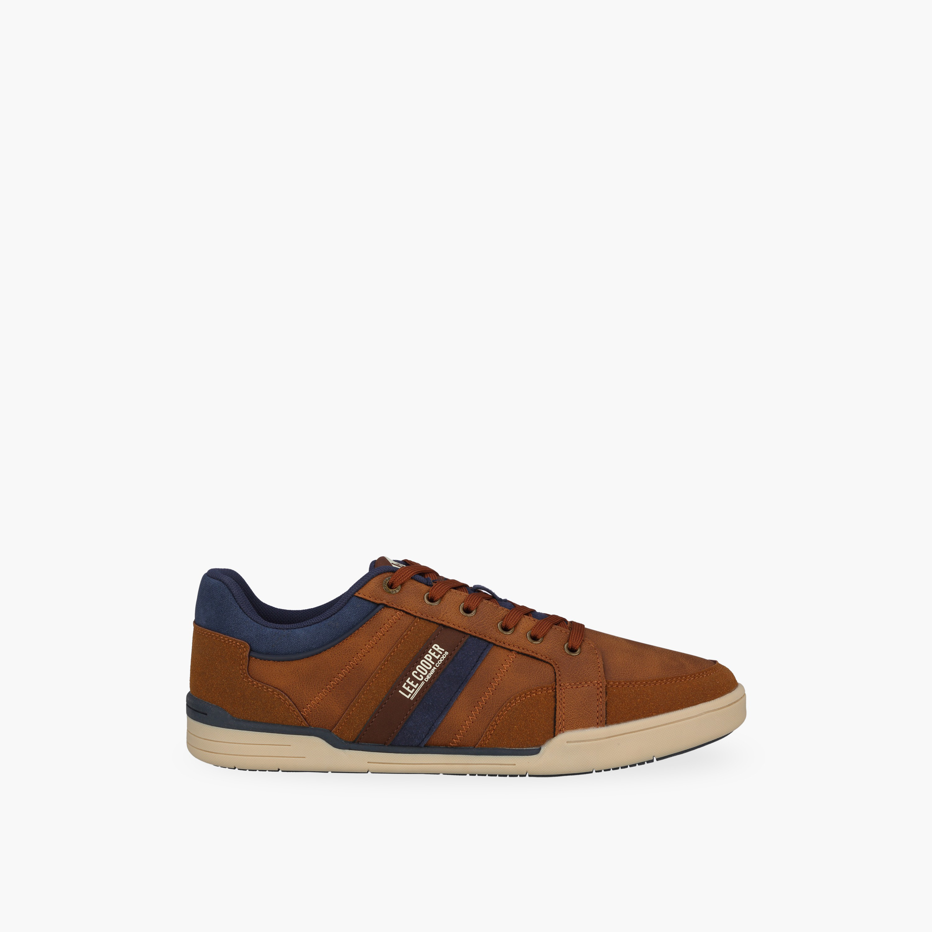 حذاء سنيكرز بطول الكاحل ورباط إغلاق للرجال من لي كوبر-men-shoes-sneakers-image-3