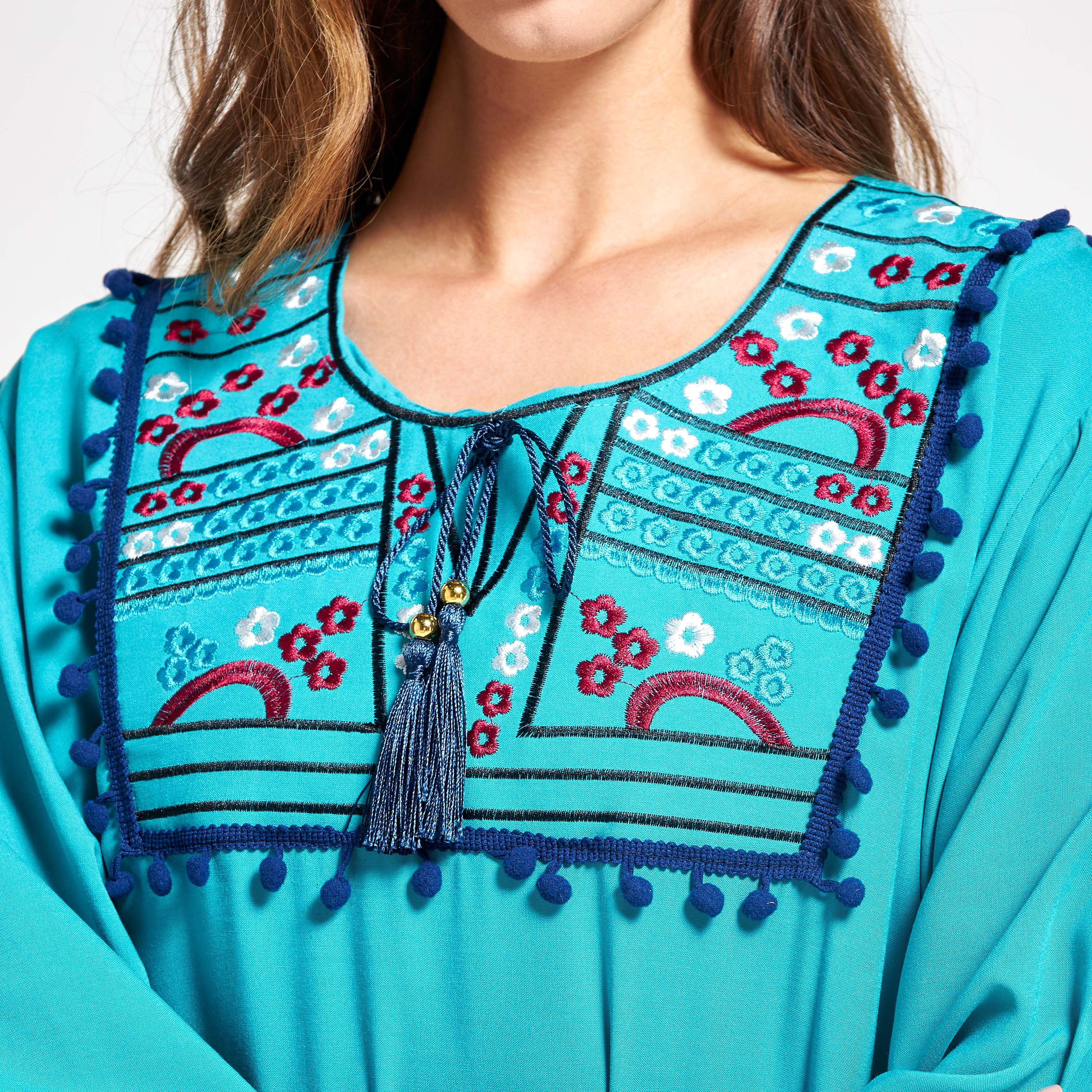 جلايبة مطرّزة برباط وتفاصيل بوم بوم من مليكة-women-arabicclothing-jalabiyas-image-5