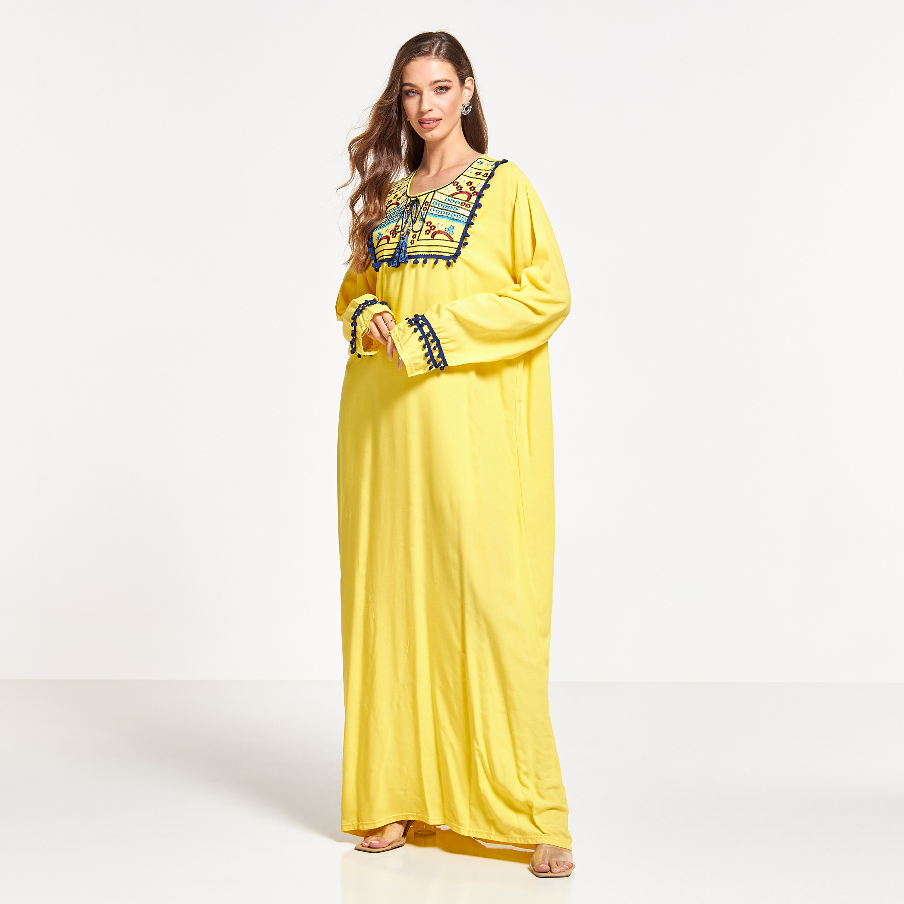 جلابية مطرّزة بزينة بوم بوم من مليكة-women-arabicclothing-jalabiyas-image-4