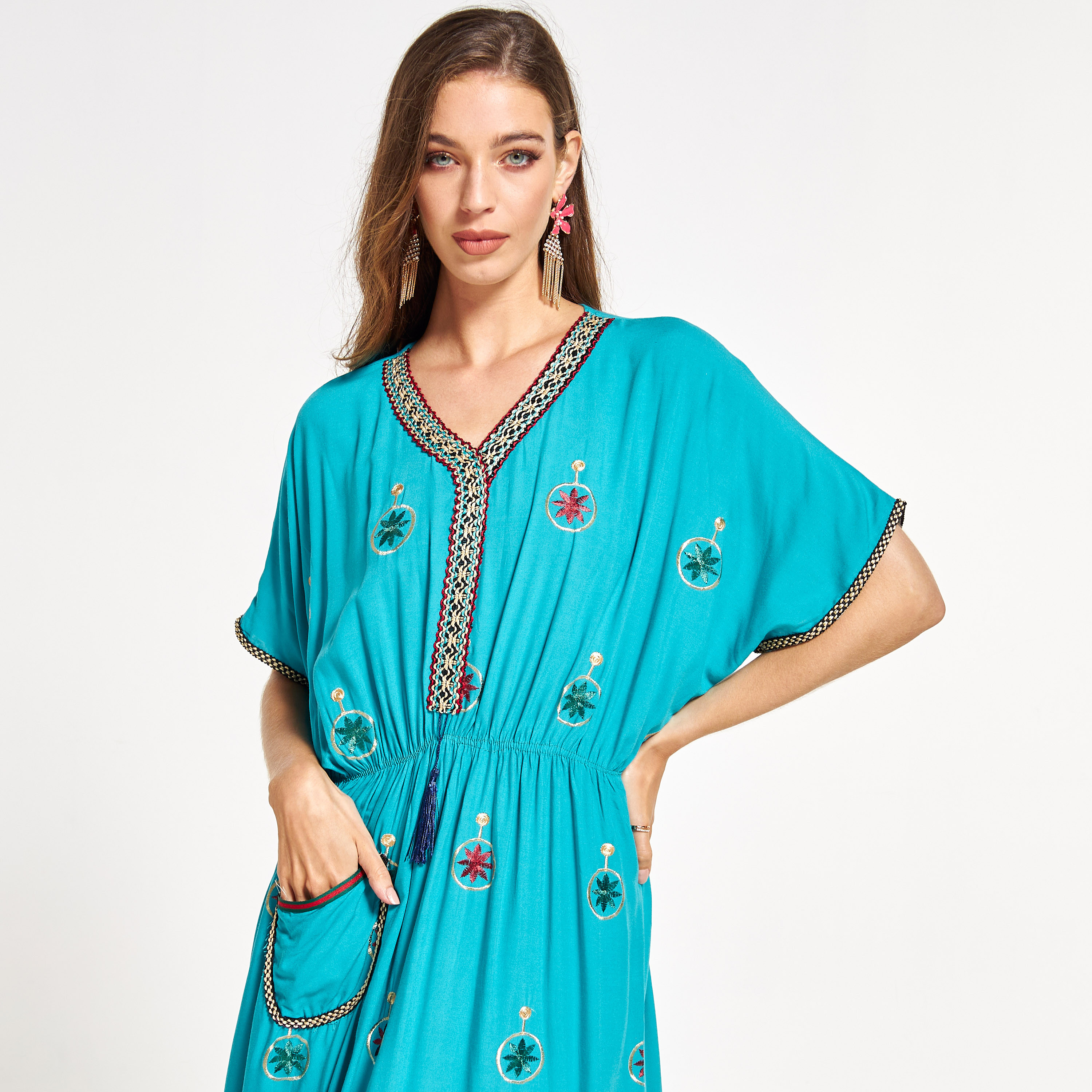 جلابية مطرزة بخصر رباط وجيب أمامي من مليكة-women-arabicclothing-jalabiyas-image-3