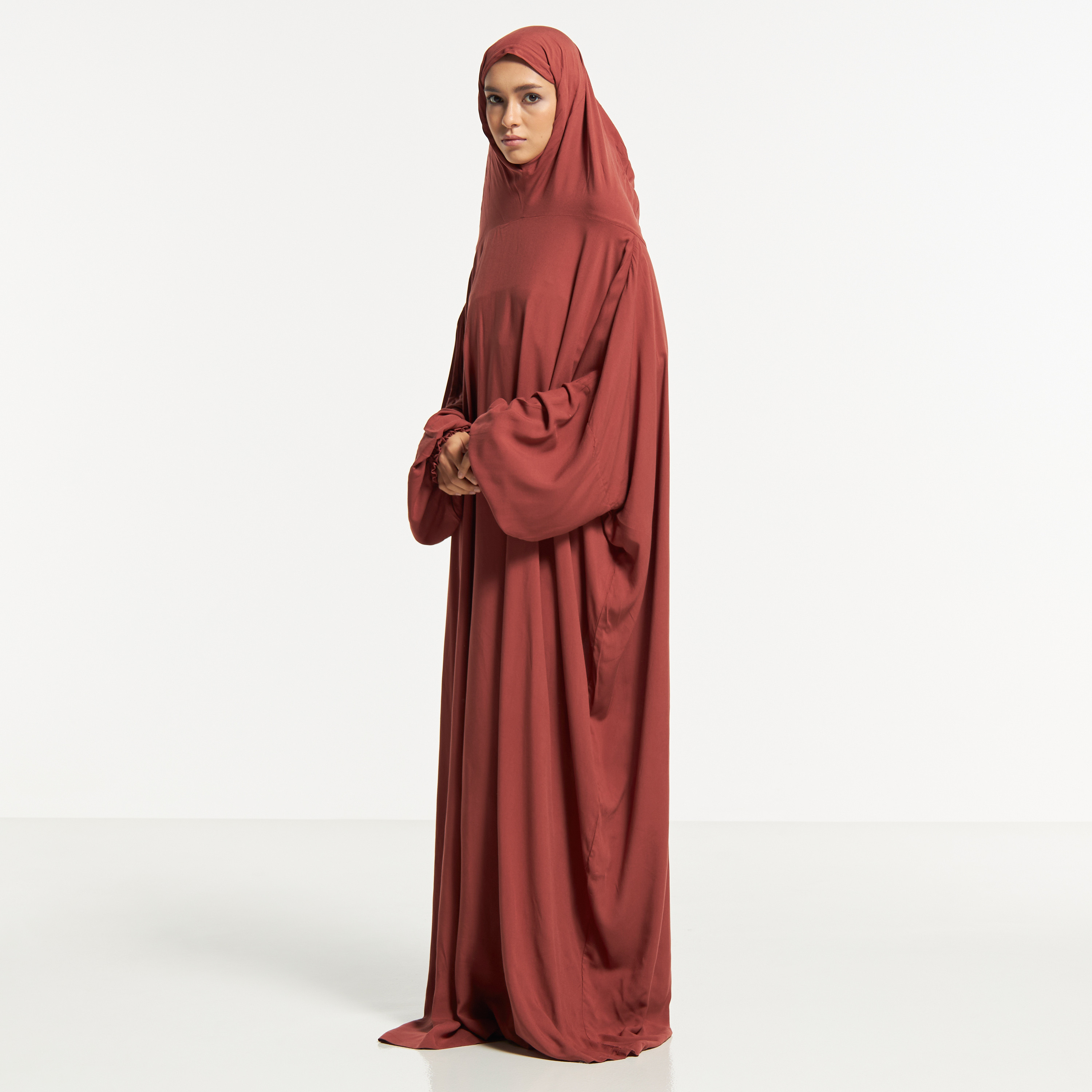 ثوب صلاة سادة مع وشاح رأس من مليكة-women-arabicclothing-abayas-image-2
