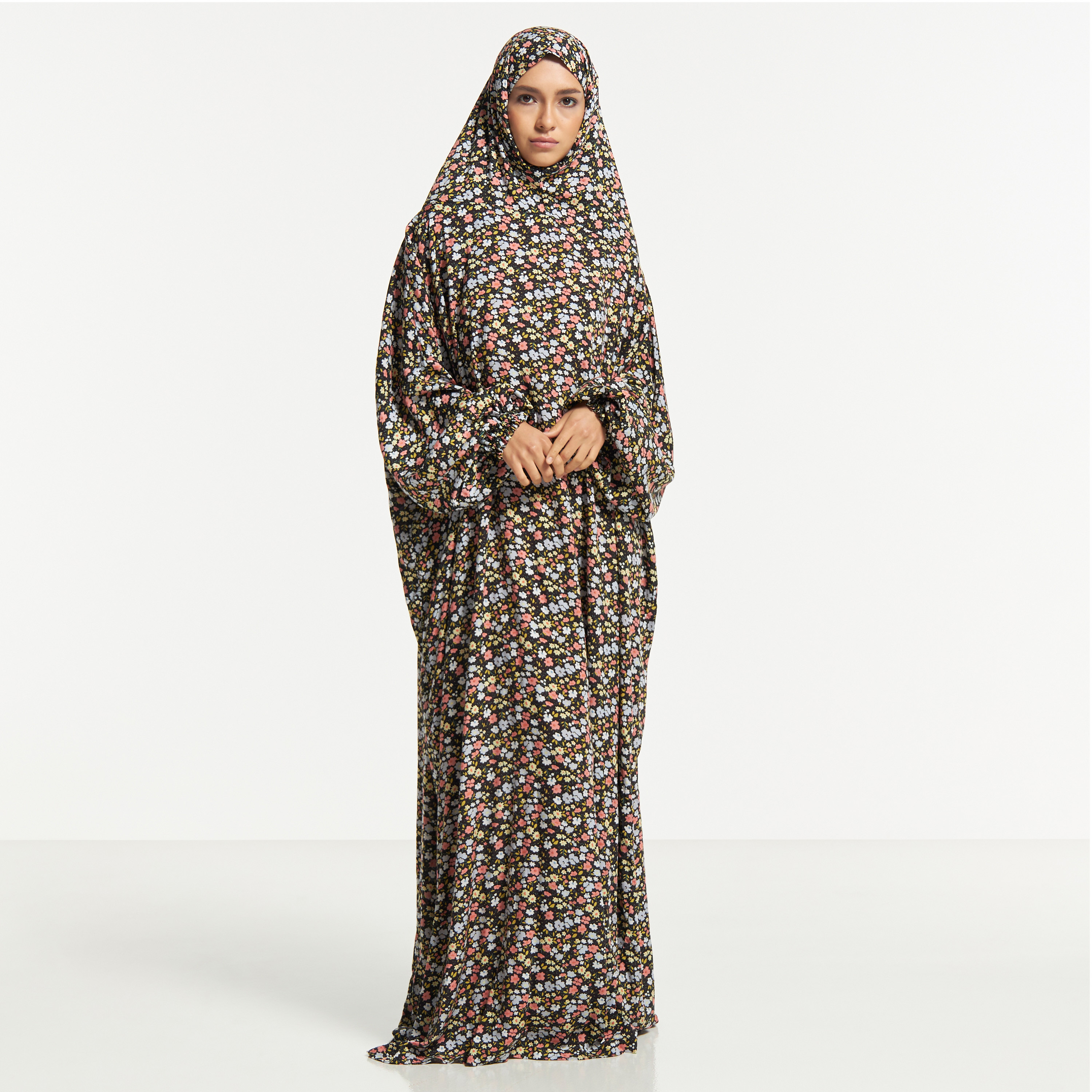 ثوب صلاة بطبعات زهرية مع وشاح رأس من مليكة-women-arabicclothing-abayas-image-2