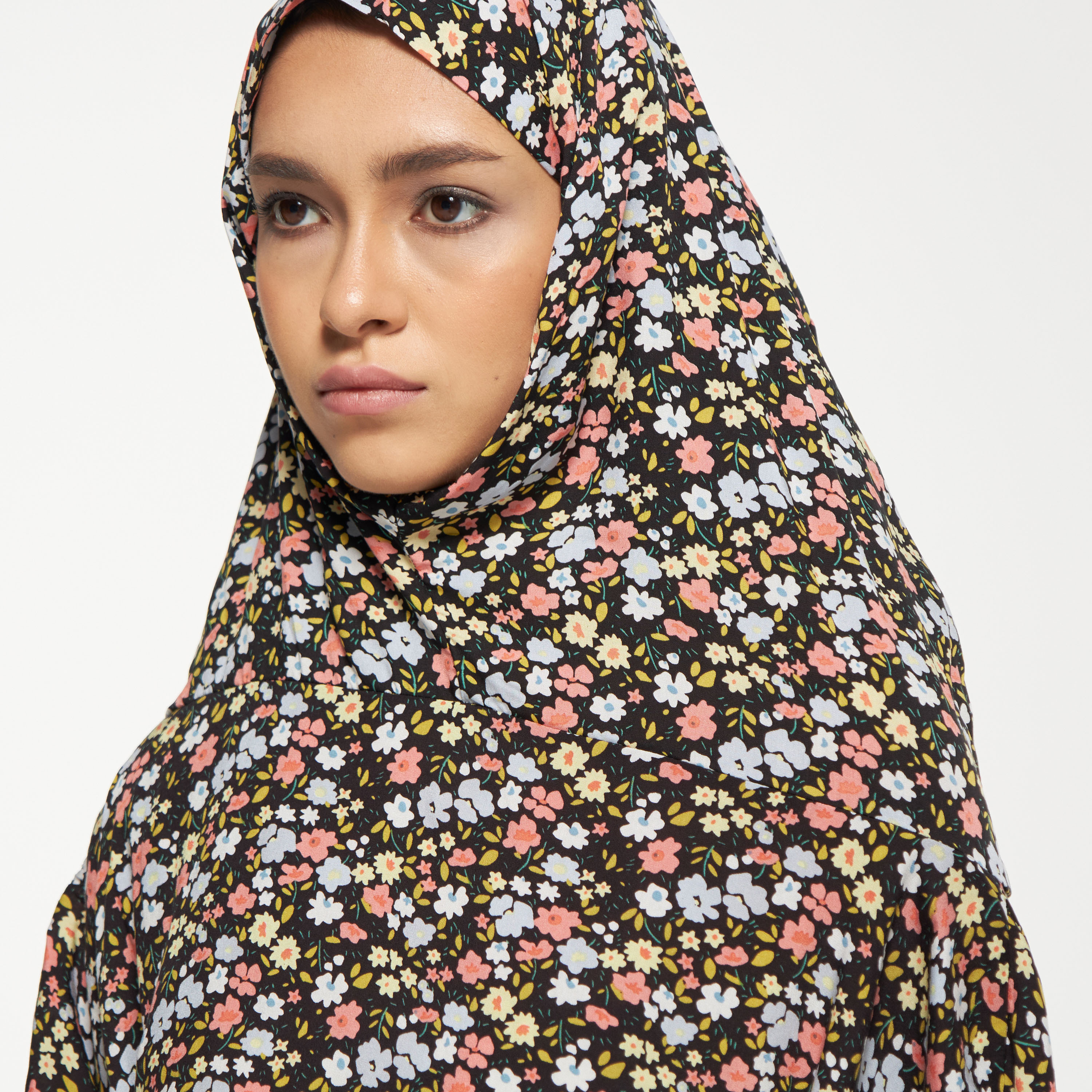 ثوب صلاة بطبعات زهرية مع وشاح رأس من مليكة-women-arabicclothing-abayas-image-4