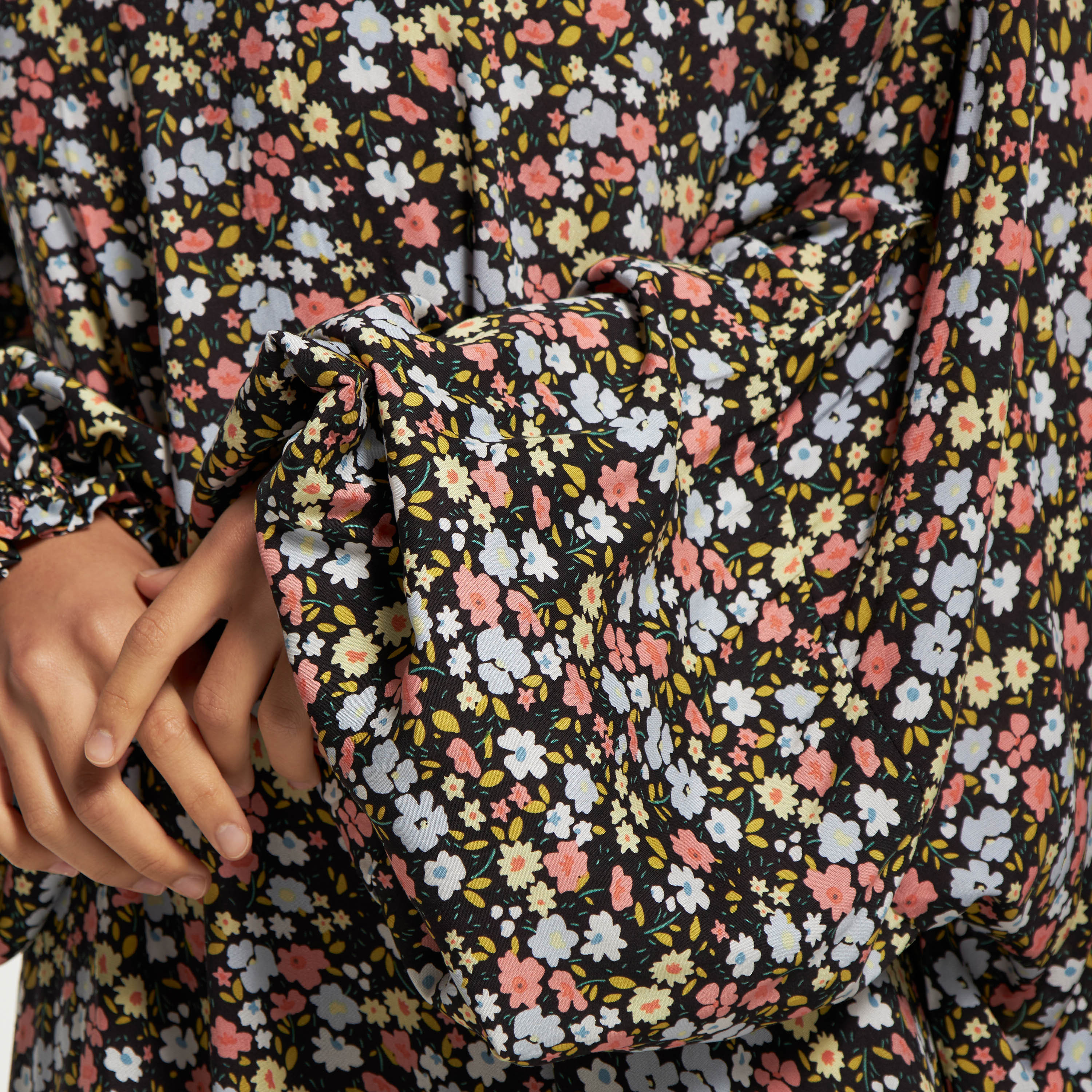 ثوب صلاة بطبعات زهرية مع وشاح رأس من مليكة-women-arabicclothing-abayas-image-5