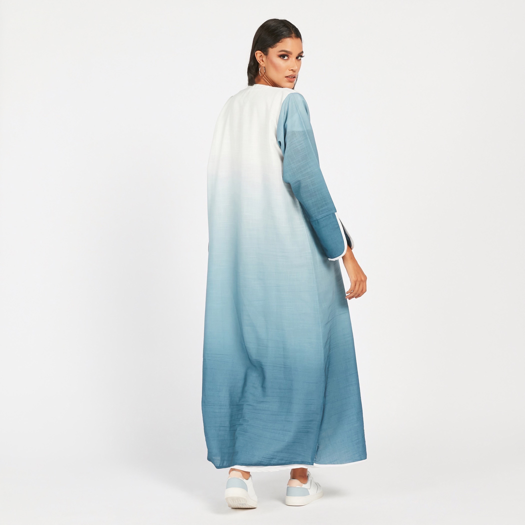 عباية مفتوحة من الأمام بلون متدرج من مويستريت-women-arabicclothing-abayas-image-4