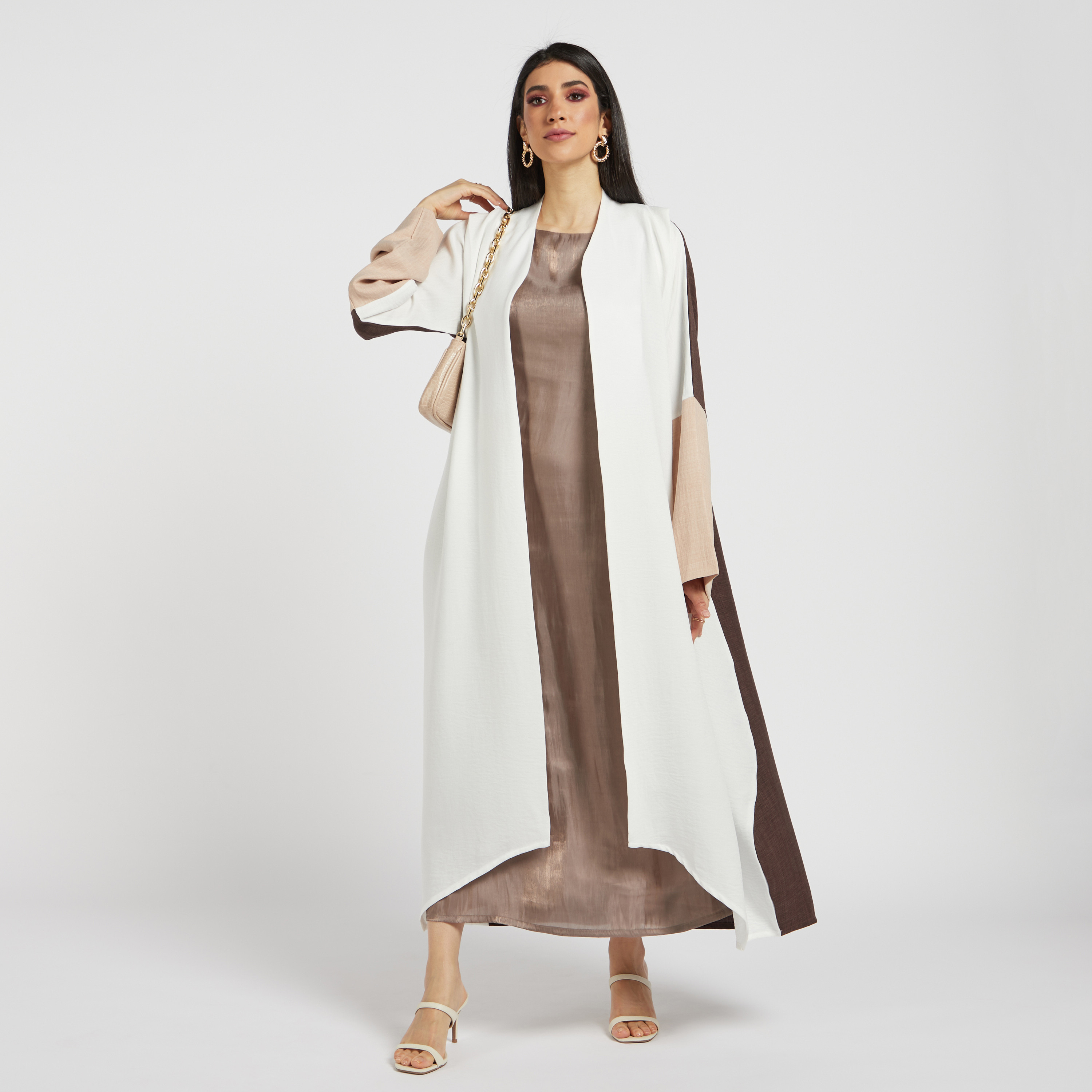 عباية سادة مفتوحة من الأمام بأكمام طويلة من مويستريت-women-arabicclothing-abayas-image-4