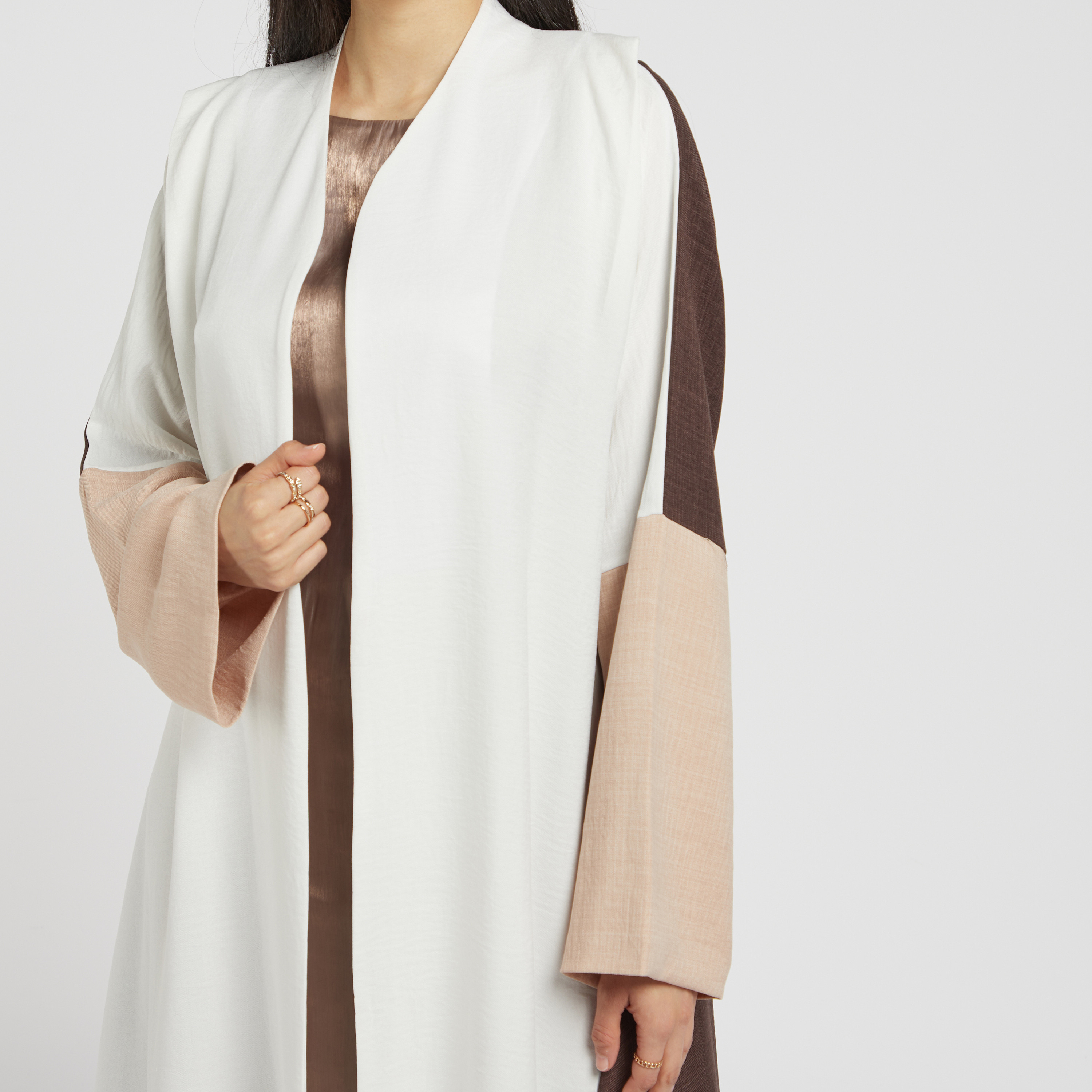 عباية سادة مفتوحة من الأمام بأكمام طويلة من مويستريت-women-arabicclothing-abayas-image-2