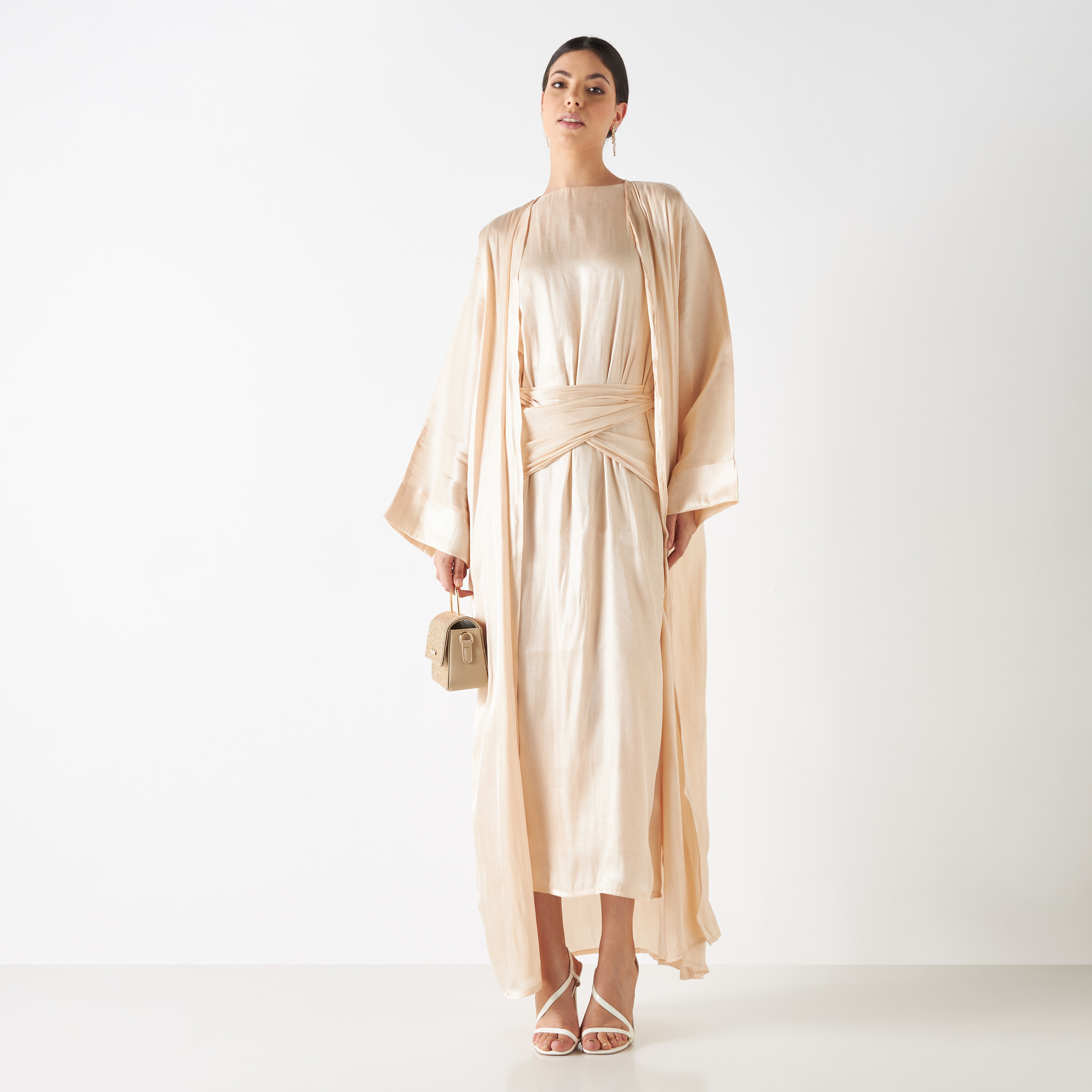 عباية سادة مع حجاب من مويستريت-women-arabicclothing-abayas-image-2