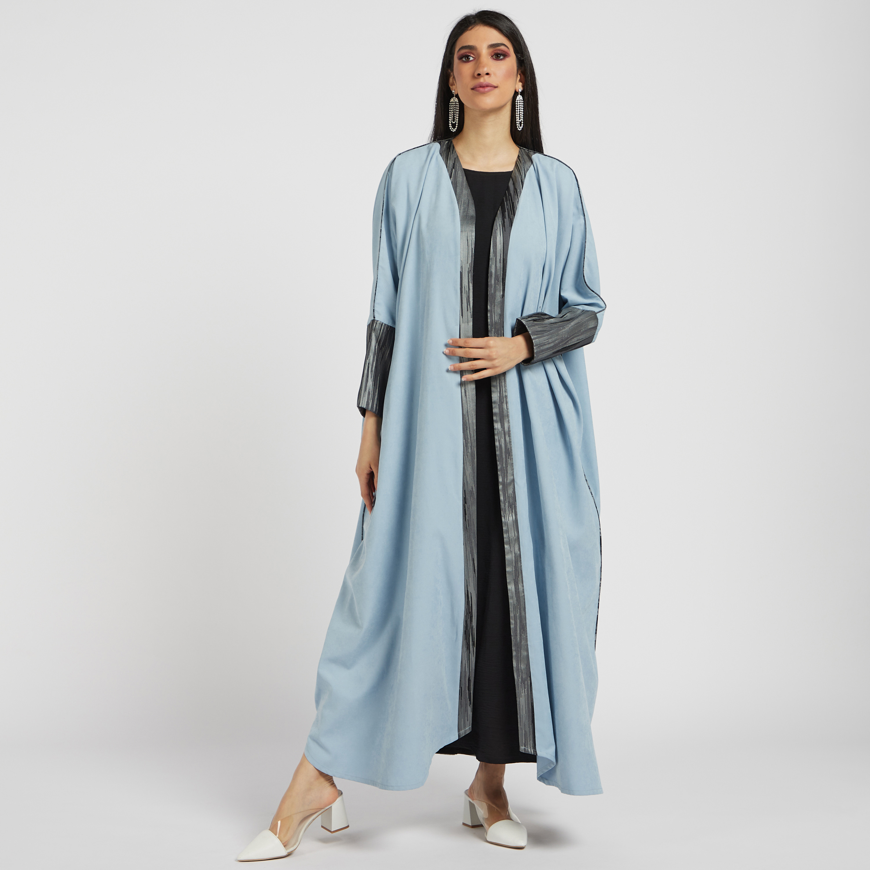 عباية بارزة الملمس مفتوحة من الأمام بأكمام طويلة من مويستريت-women-arabicclothing-abayas-image-1