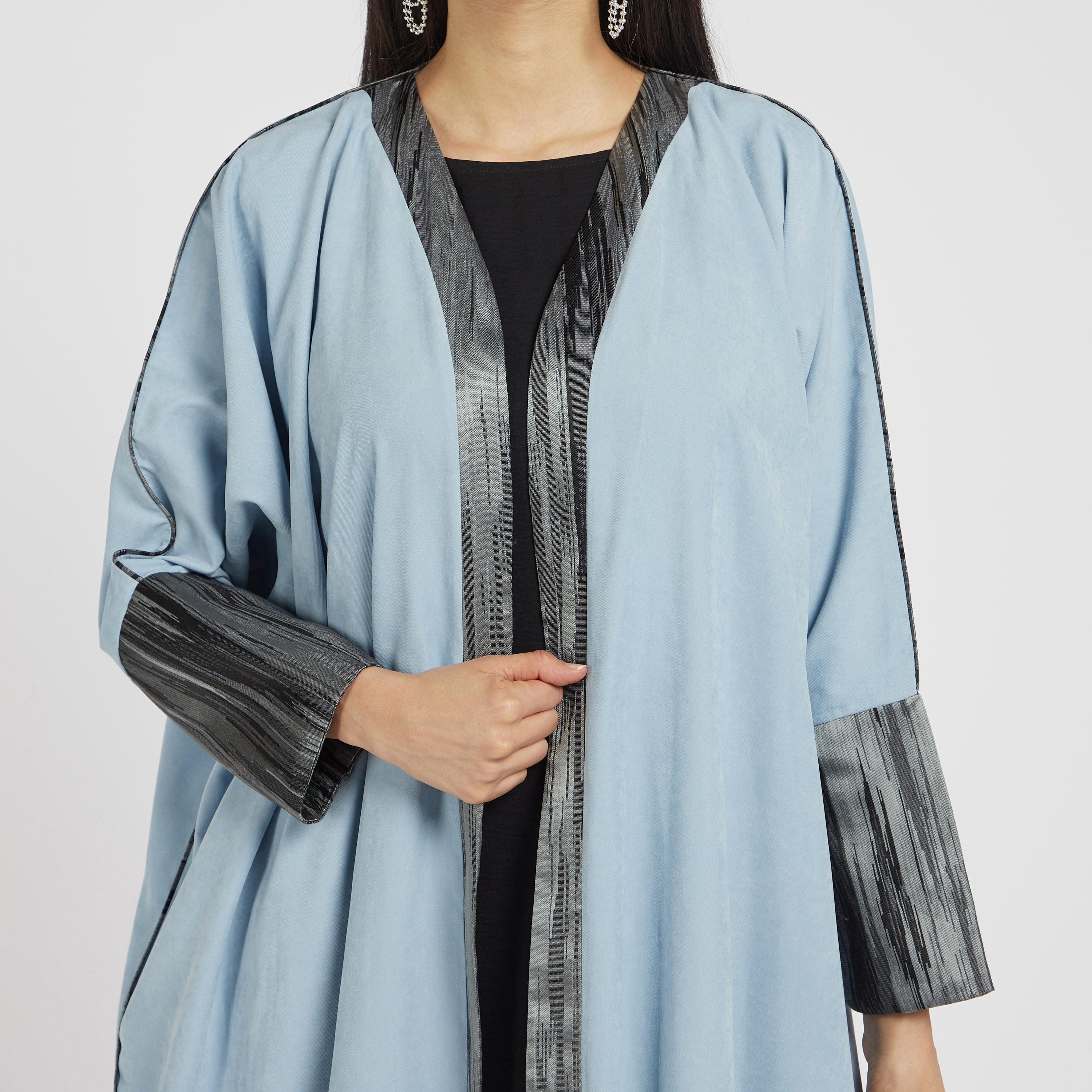 MOiSTREET Textured Open Front Abaya with Long Sleeves-women-arabicclothing-abayas-image-3