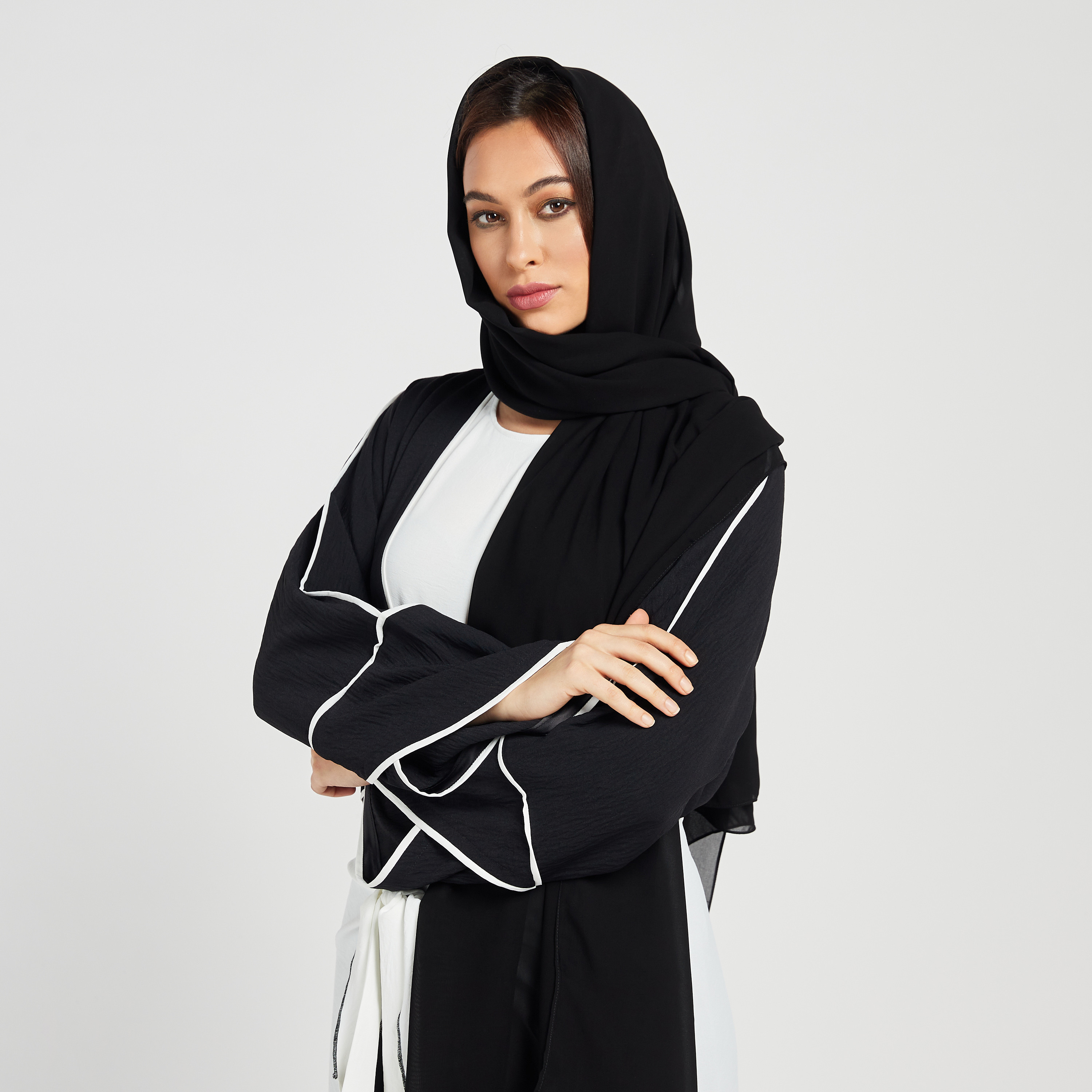 MOiSTREET 4-Piece Colourblock Abaya Set-women-arabicclothing-abayas-image-2