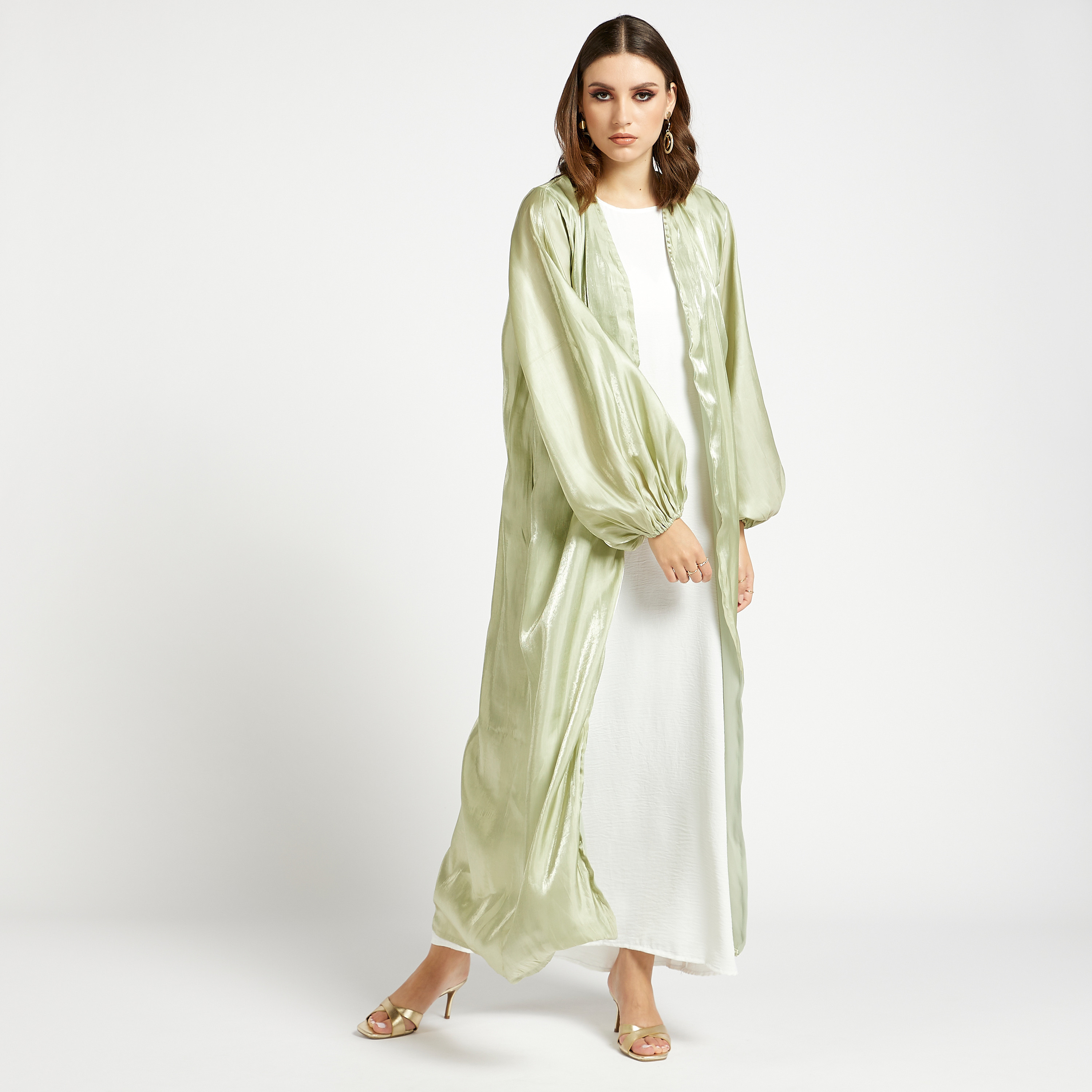 عباية سادة مفتوحة من الأمام بأكمام بيشوب من مويستريت - طقم من 3 قطع-women-arabicclothing-abayas-image-3