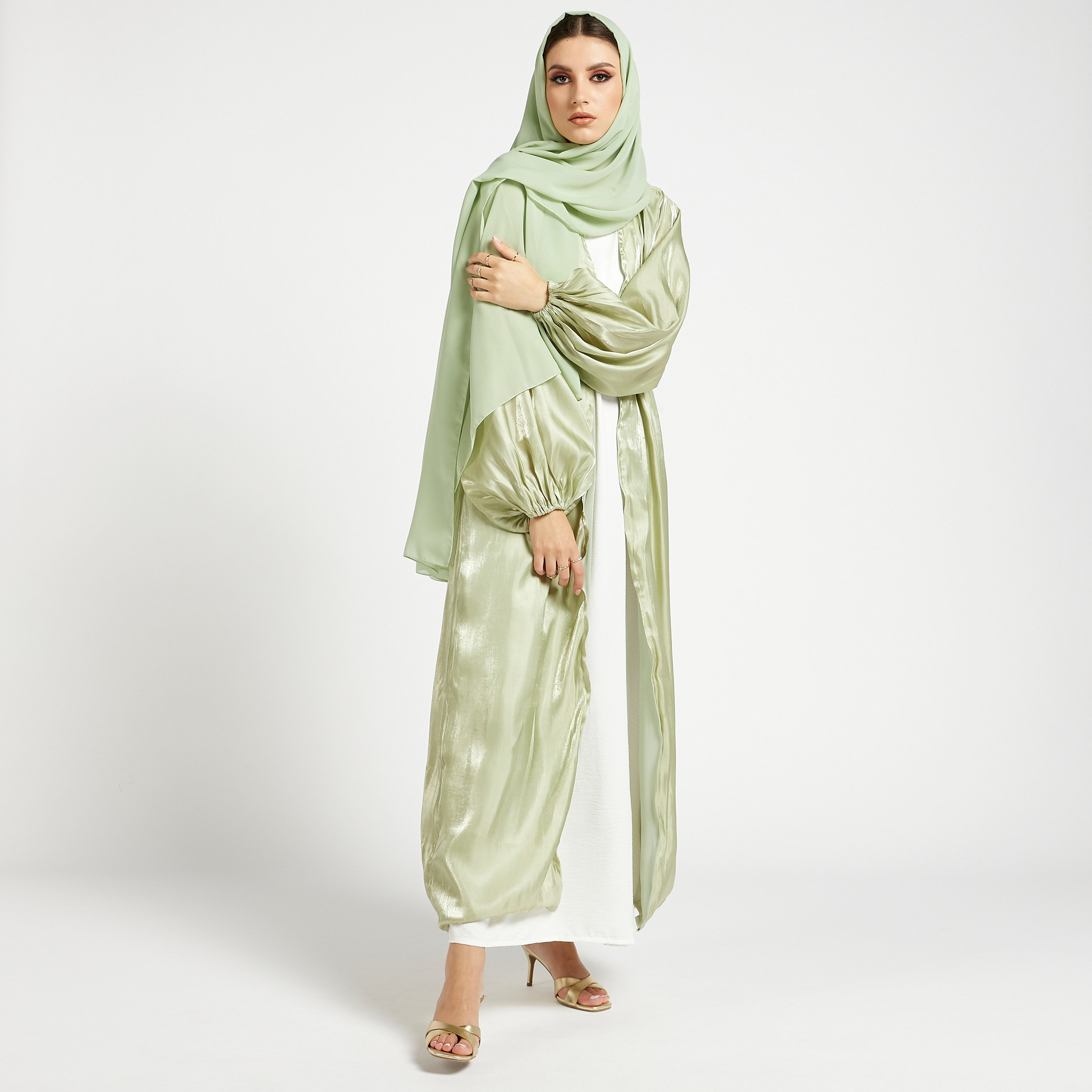 عباية سادة مفتوحة من الأمام بأكمام بيشوب من مويستريت - طقم من 3 قطع-women-arabicclothing-abayas-image-5