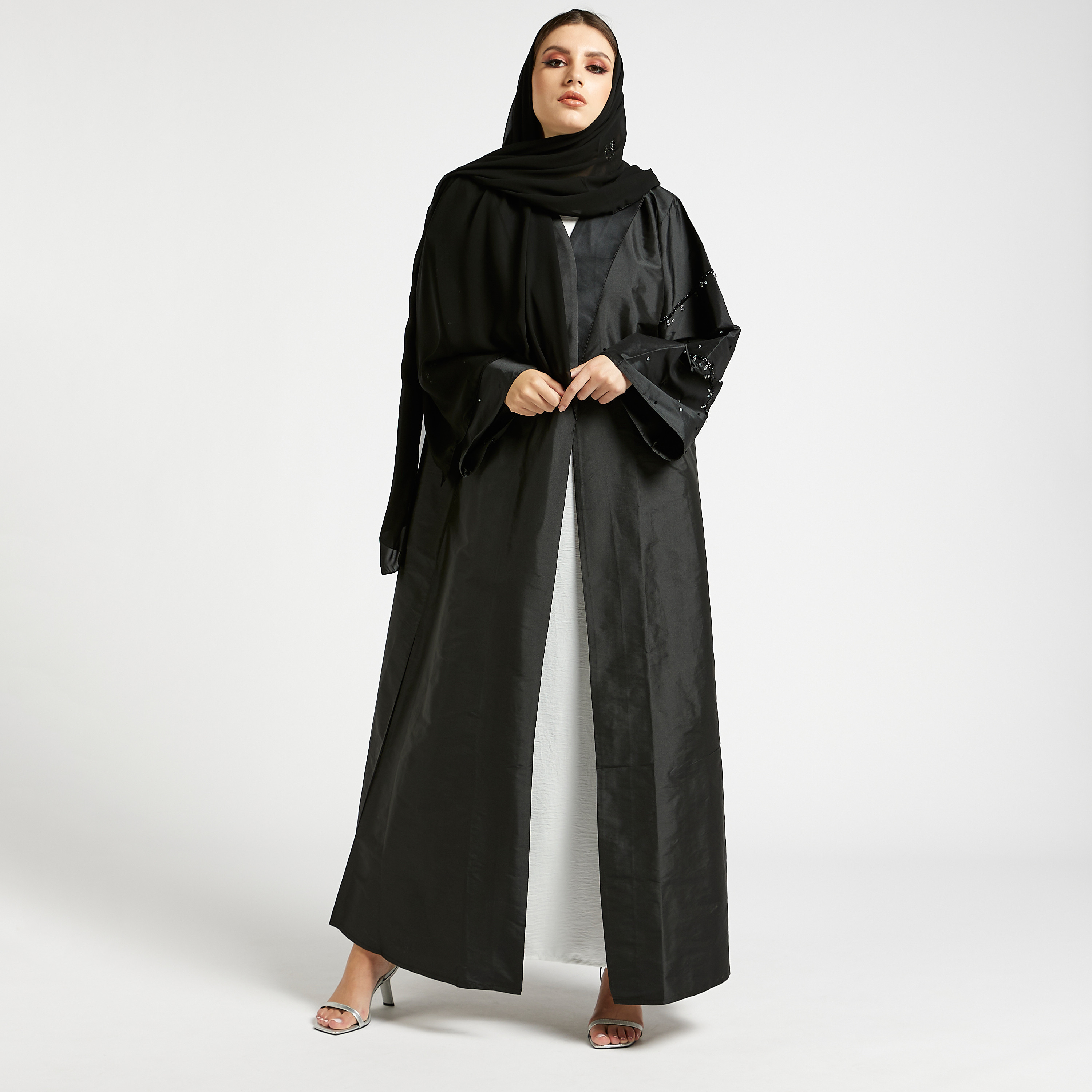 طقم عباية مزيّنة مفتوحة من الأمام من مويستريت - 3 قطع-women-arabicclothing-abayas-image-2