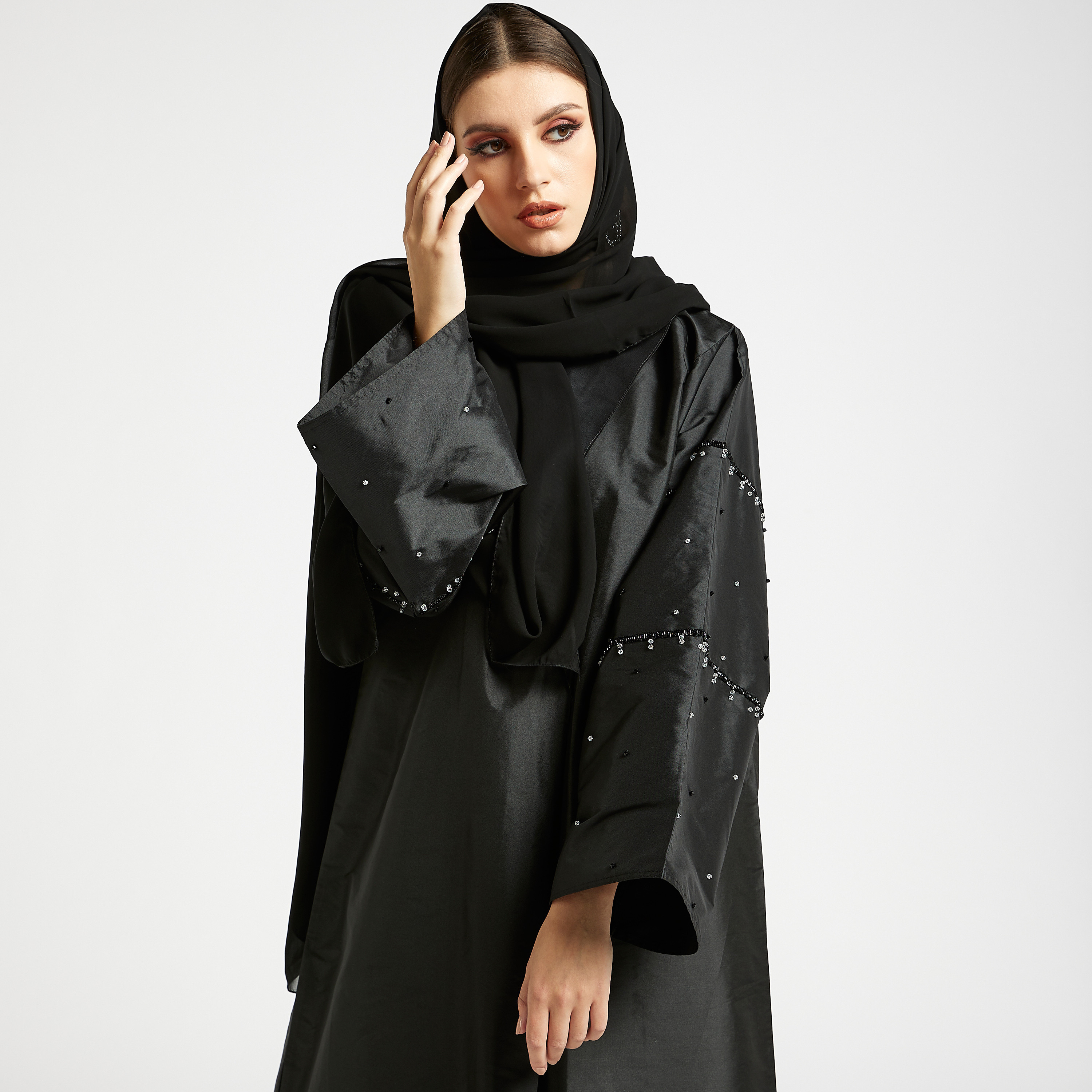طقم عباية مزيّنة مفتوحة من الأمام من مويستريت - 3 قطع-women-arabicclothing-abayas-image-4