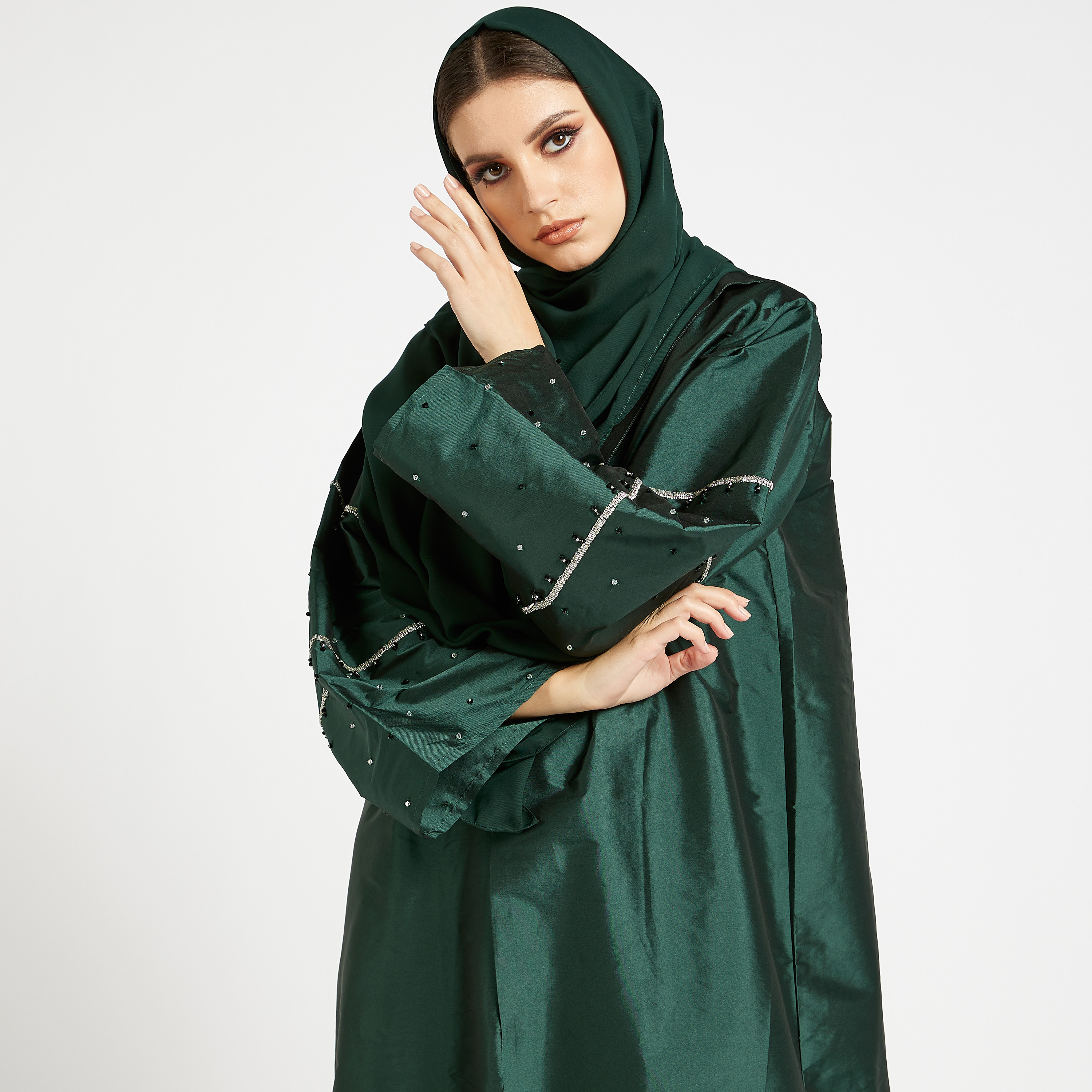 طقم عباية مزيّنة مفتوحة من الأمام من موستريت - 3 قطع-women-arabicclothing-abayas-image-1