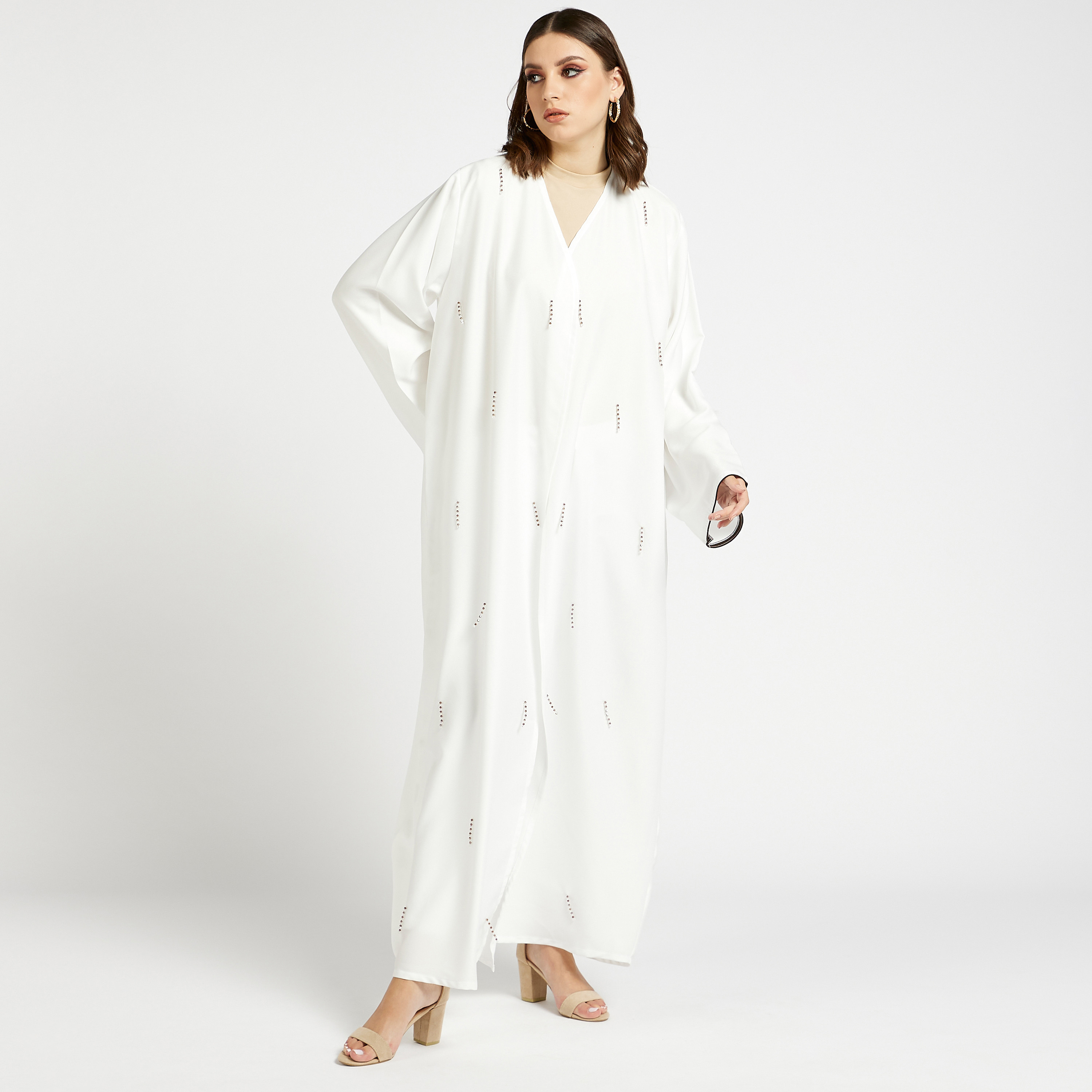 طقم عباية مزيّنة بياقة v من مويستريت - 3 قطع-women-arabicclothing-abayas-image-4