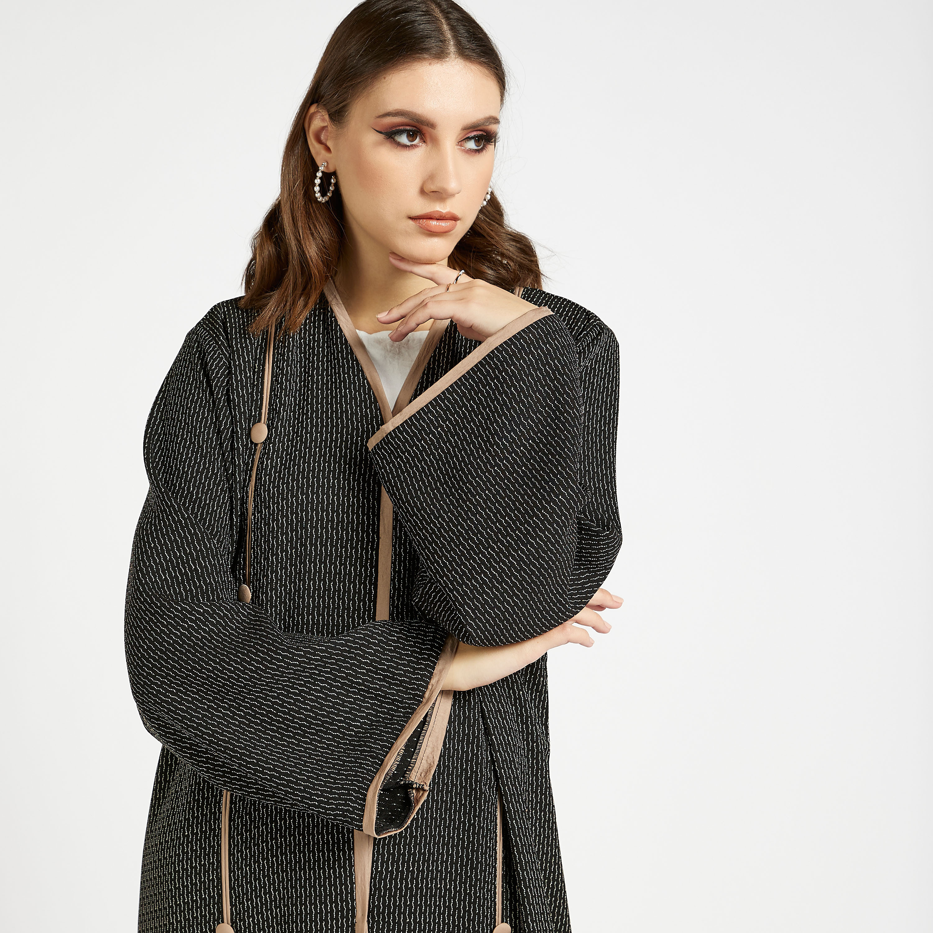 MOiSTREET Embroidered Abaya with V-neck-women-arabicclothing-abayas-image-3