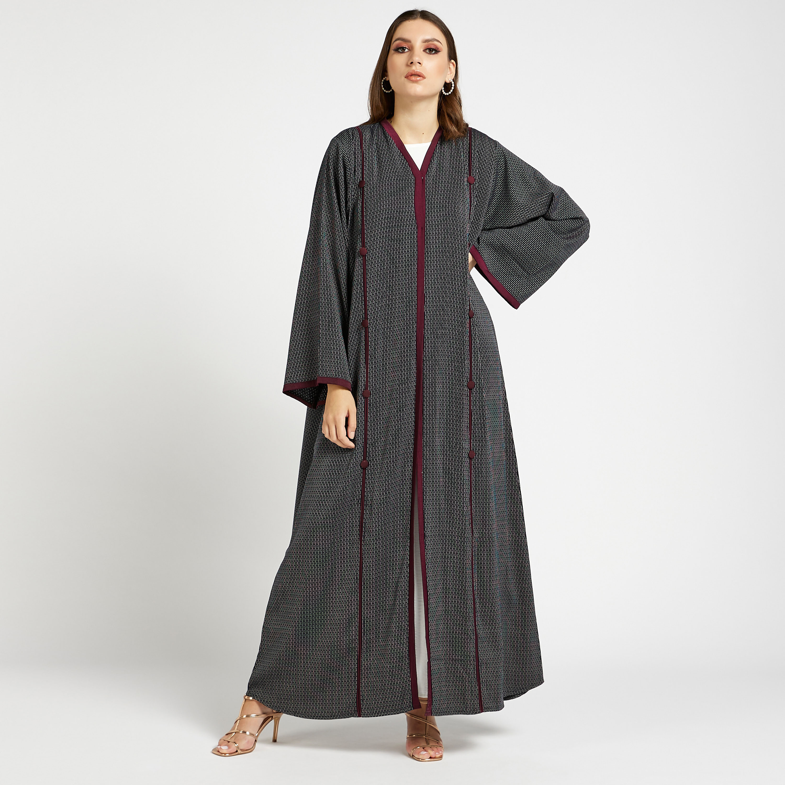 MOiSTREET Embroidered Abaya with V-neck-women-arabicclothing-abayas-image-1