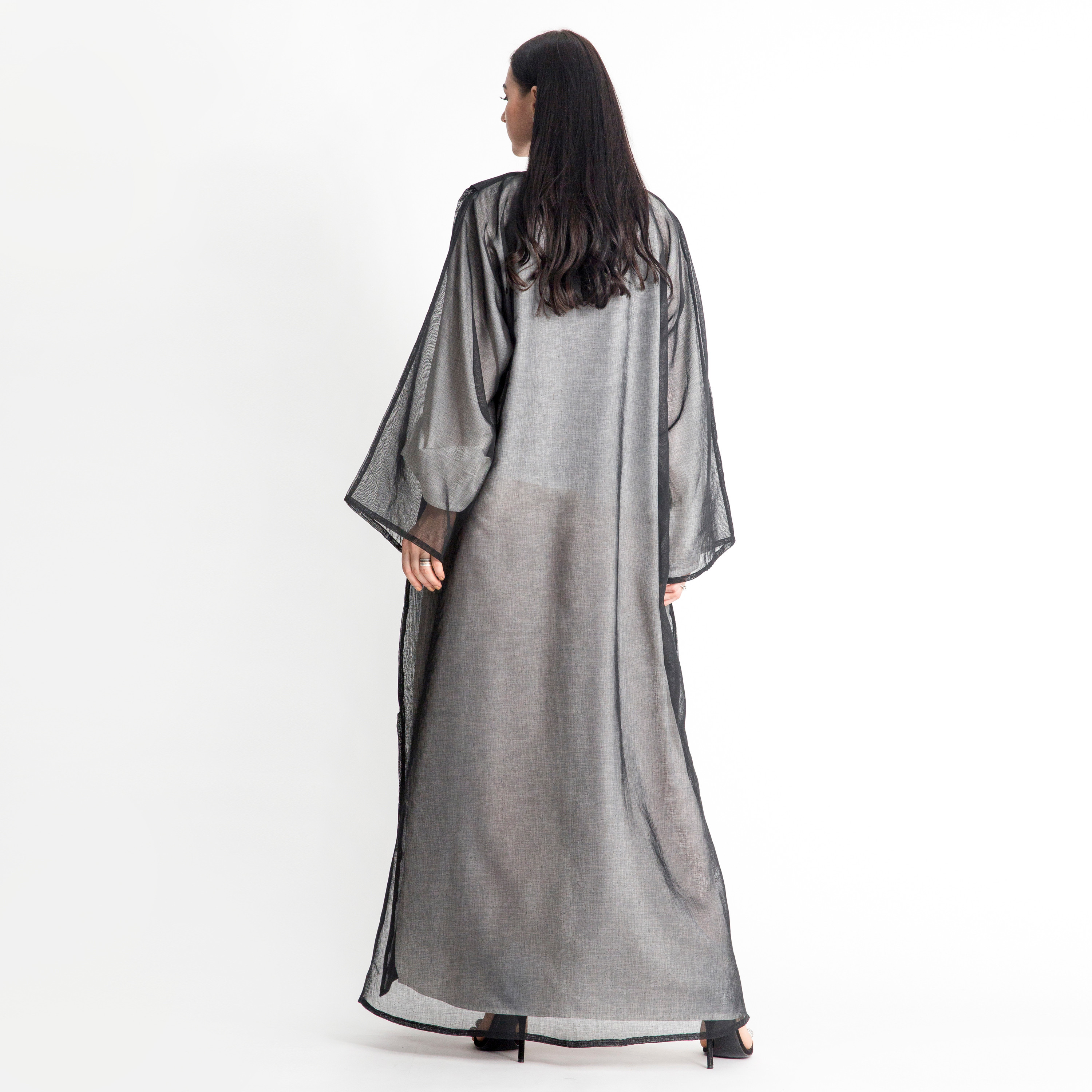 عباية سادة بياقة v وجيوب من مويستريت-women-arabicclothing-abayas-image-3